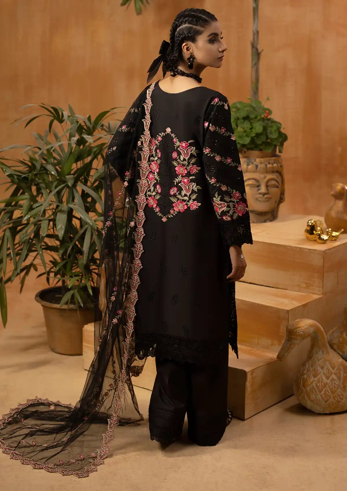 Phoolkenari By Shahjahan'24 SJ-24004 Black - Mohsin Saeed Fabrics