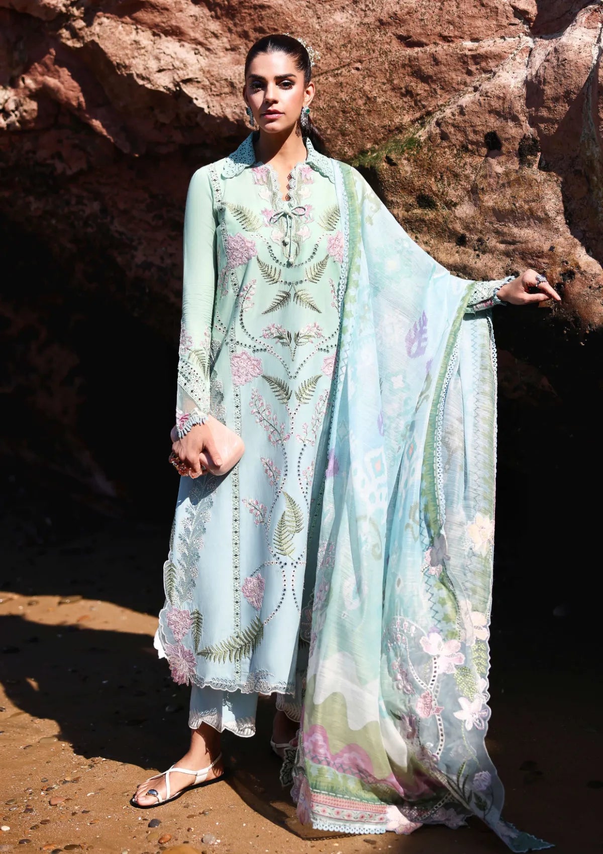 Saira Shakira Breeze Luxury Lawn'26 D-3B