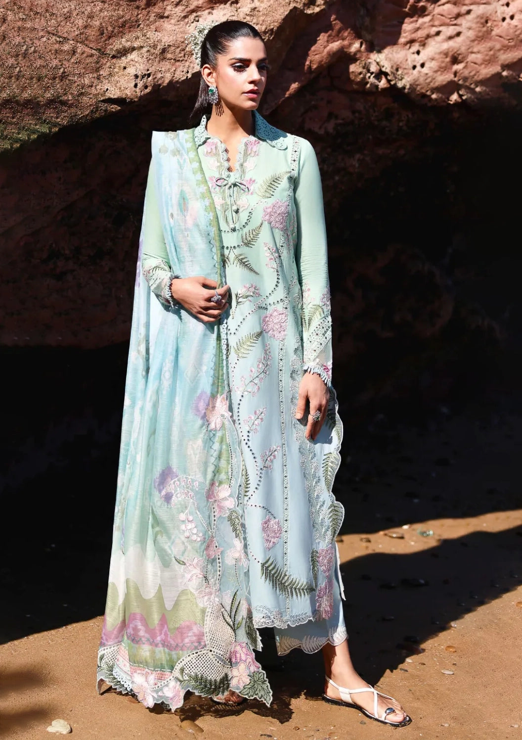 Saira Shakira Breeze Luxury Lawn'26 D-3B