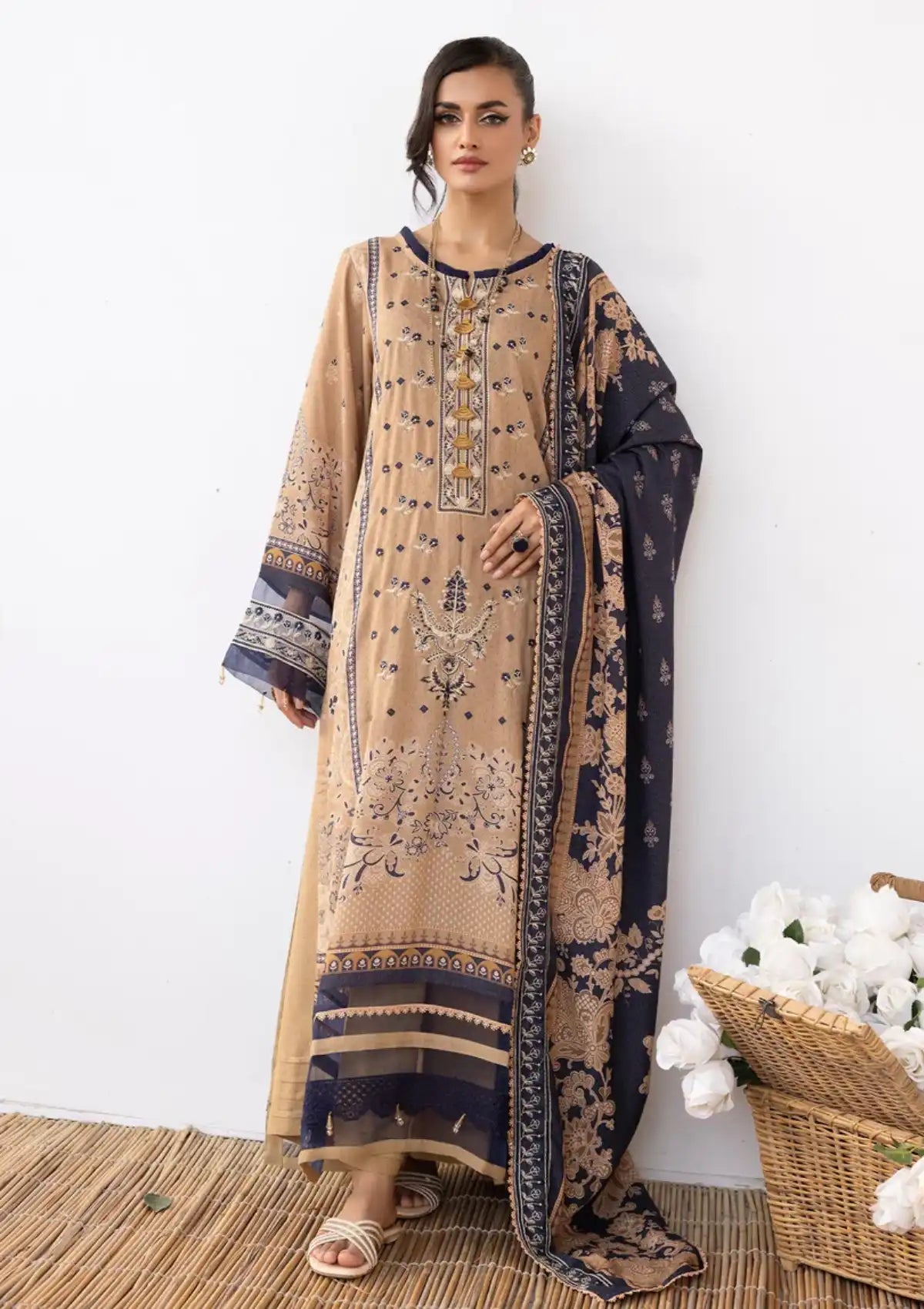 Lala Vintage Emb Karandi'23 LW-075 Suki - Mohsin Saeed Fabrics