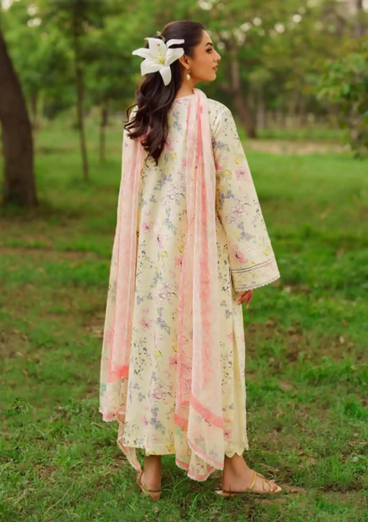 Summer Skies By Yards'24 D-05-Willow - Mohsin Saeed Fabrics