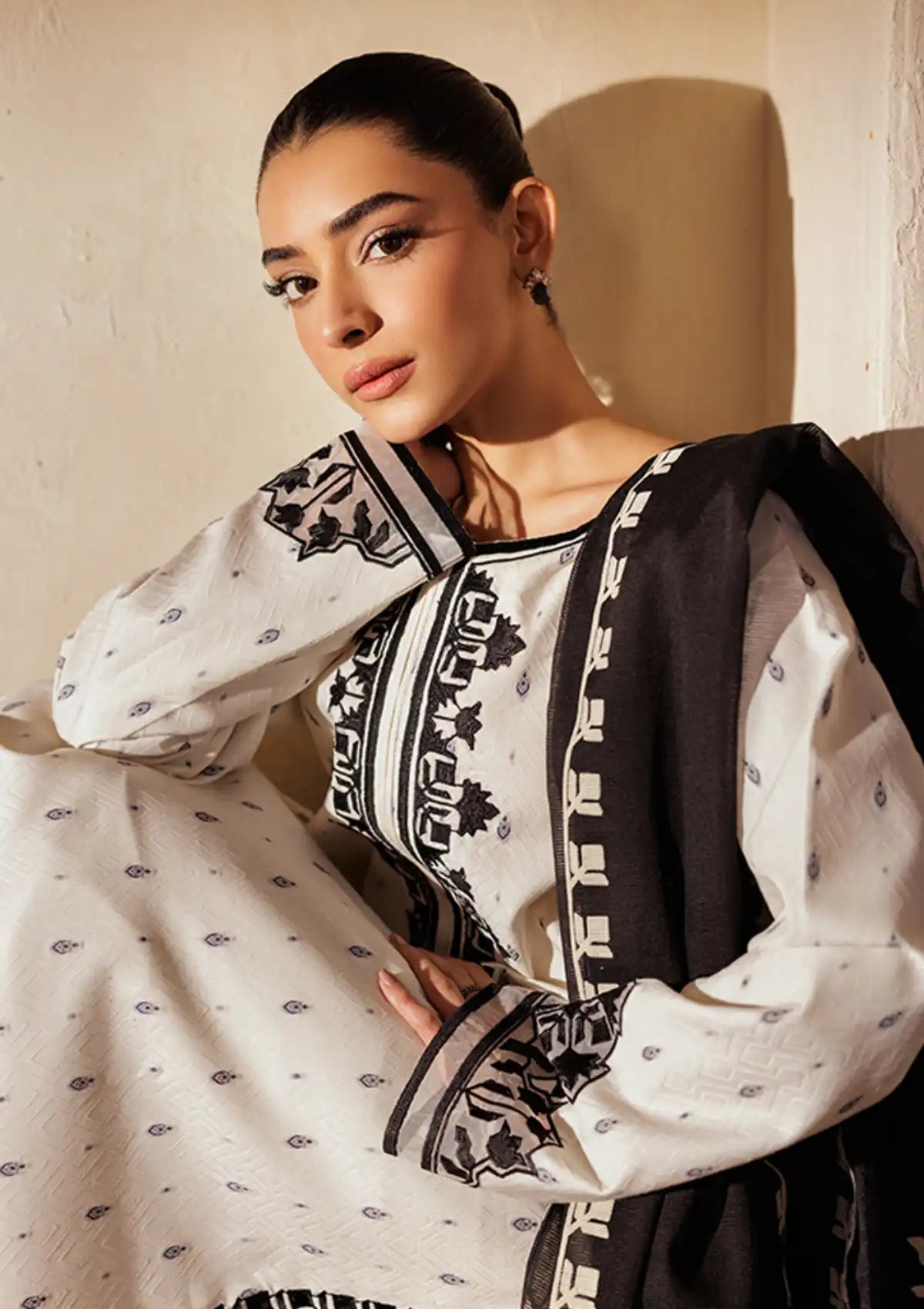 mohsin-saeed-fabrics-affordable-luxury-outfits-for-daily-formal-and-wedding-wear-This-product-is-from-rajbari-amari-jacquard25-d-05-is-available-on-Mohsin-saeed-fabrics-website.