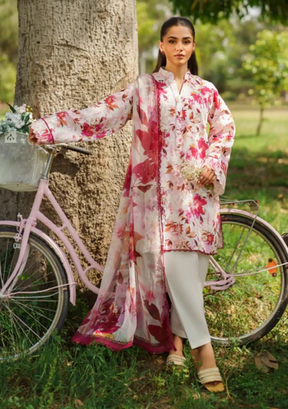 Summer Skies By Yards'24 D-04-Juliet - Mohsin Saeed Fabrics