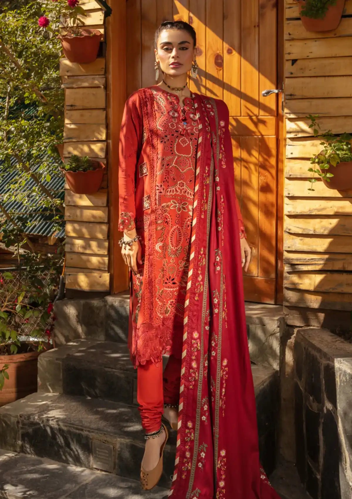 Rang Rasiya Dekh Magar Pyar Se Winter'23 D-02 GUL BANO - Mohsin Saeed Fabrics