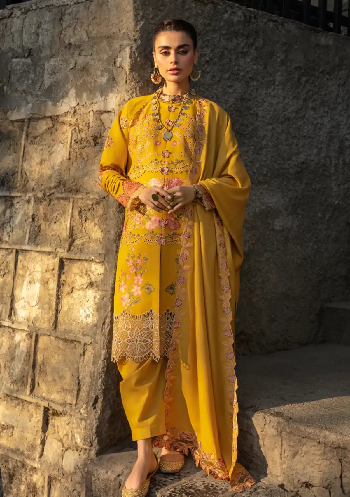 Rang Rasiya Dekh Magar Pyar Se Winter'23 D-09 SHAHAY - Mohsin Saeed Fabrics