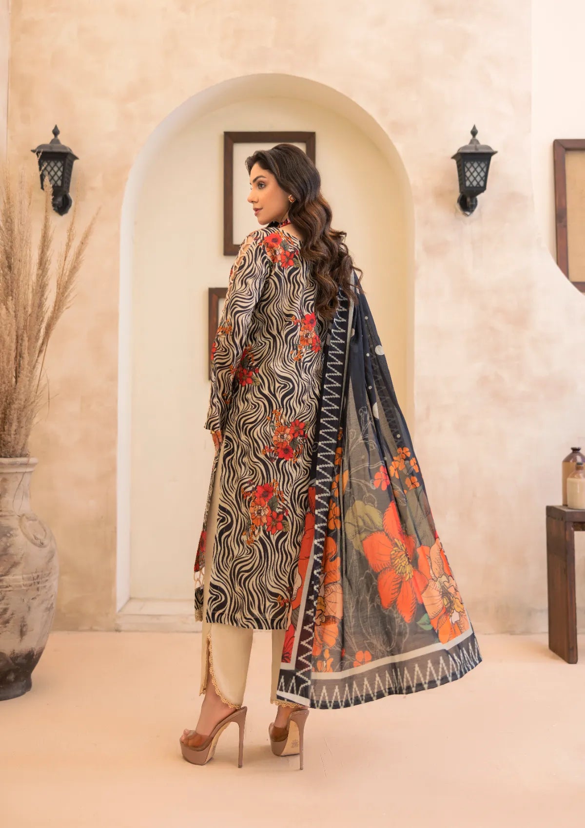 Waresha Printed Perfection Lawn'26 PP-01 Ivory Bloom
