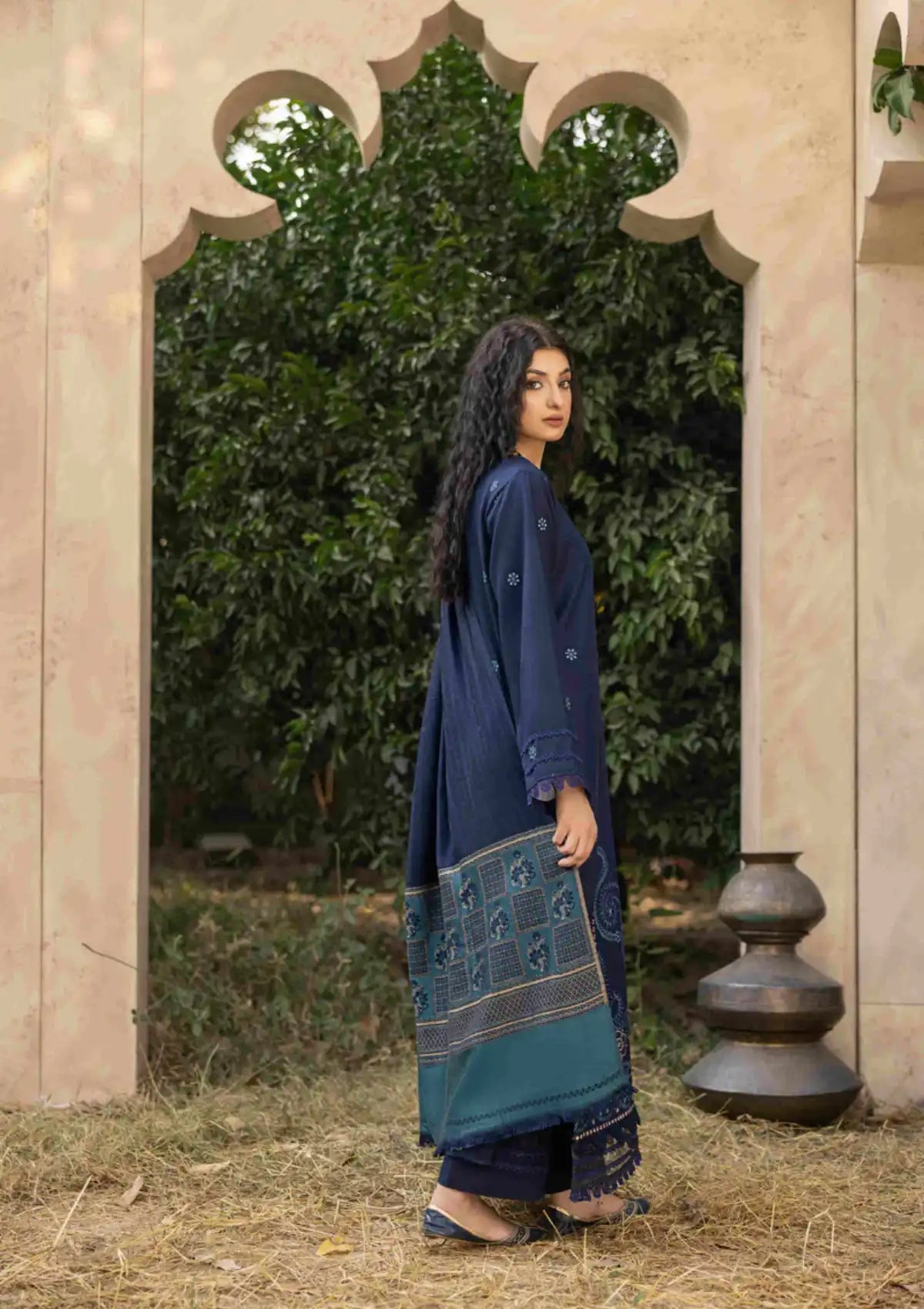 Mahrosh by Panache'24 Vol-05 D-05