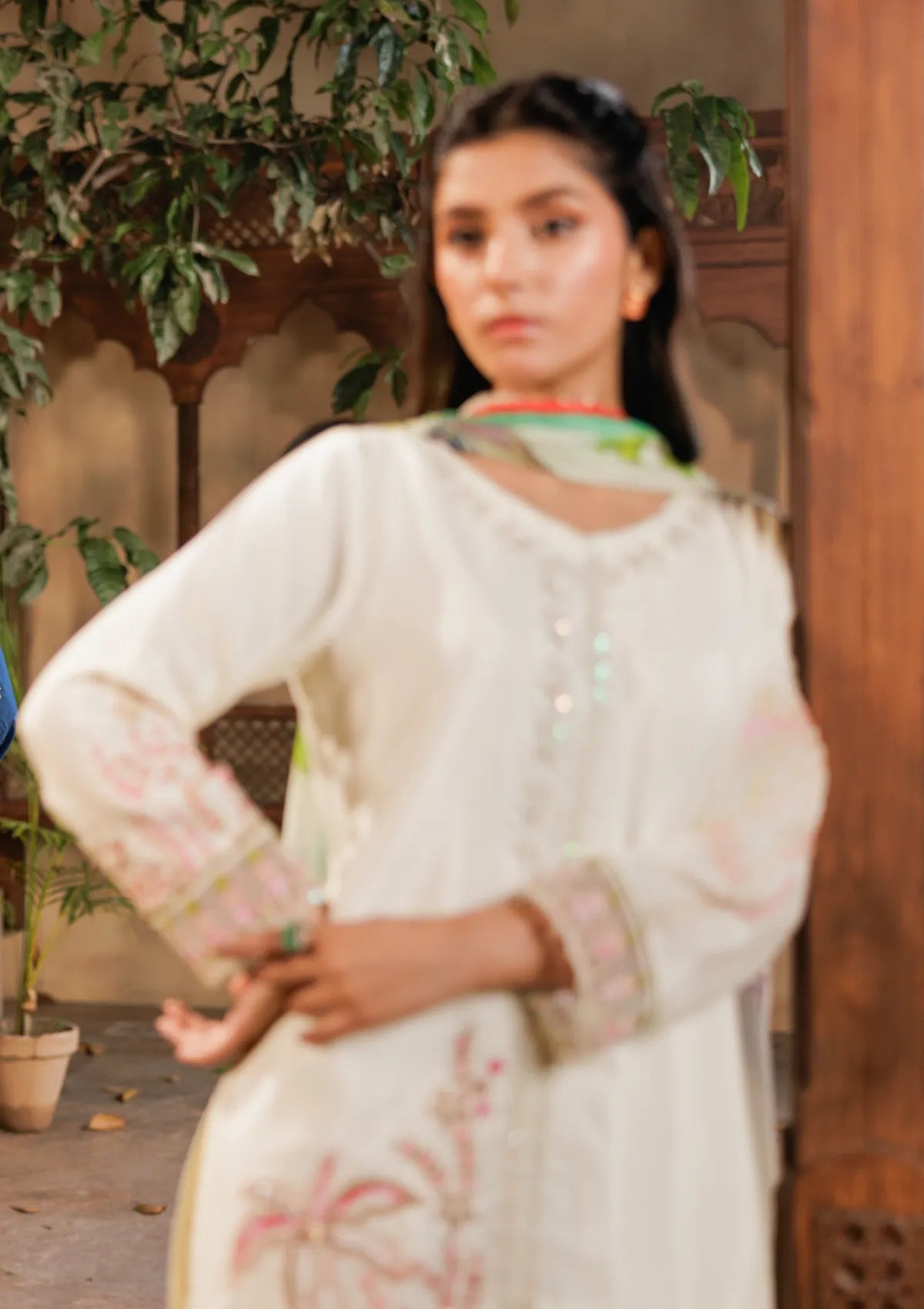 mohsin-saeed-fabrics-designer-daily-wear-formal-and-wedding-suits-within-budget-This-product-is-from-clothere-by-anam-eid-fete25-d003a-e25-co-ord-set-is-available-on-Mohsin-saeed-fabrics-website.