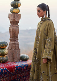 Zaha Winter'25 ZW25-07 NAYRA