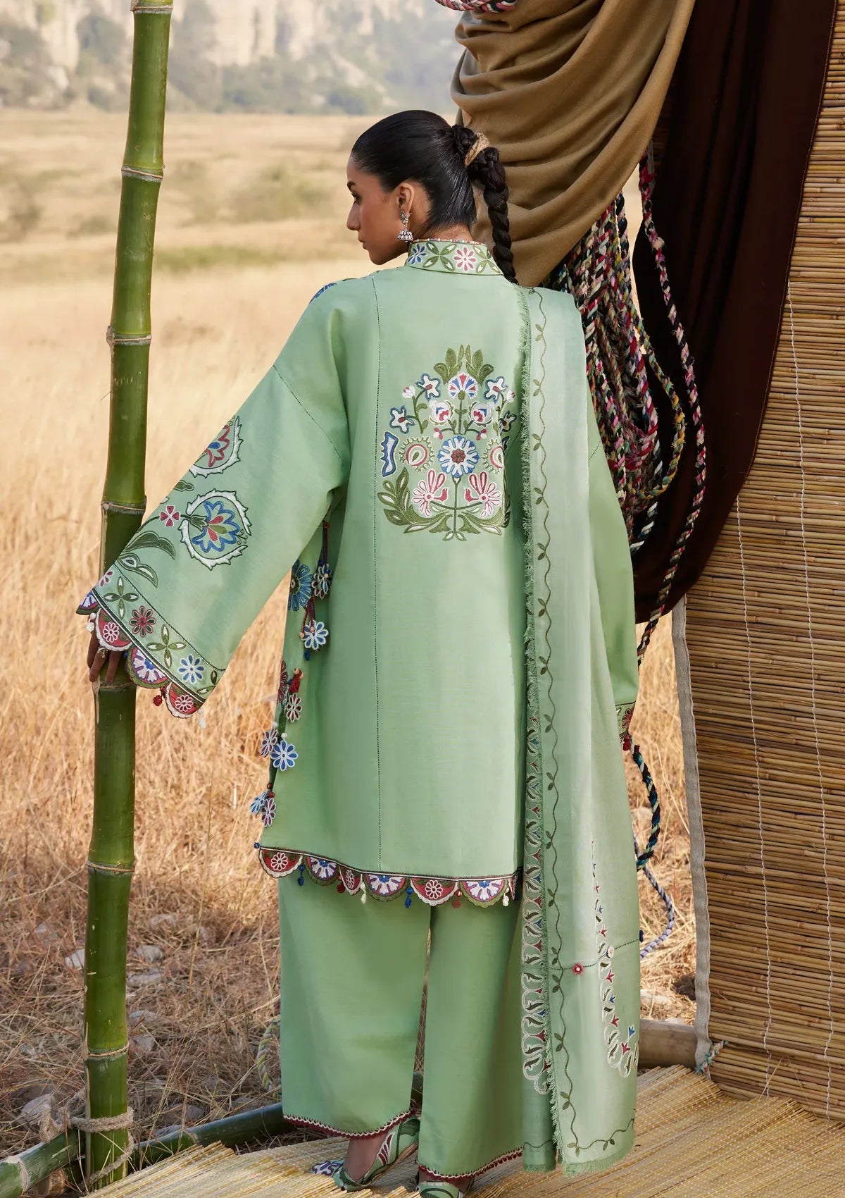 Zaha Winter'25 ZW25-03 NARMEEN