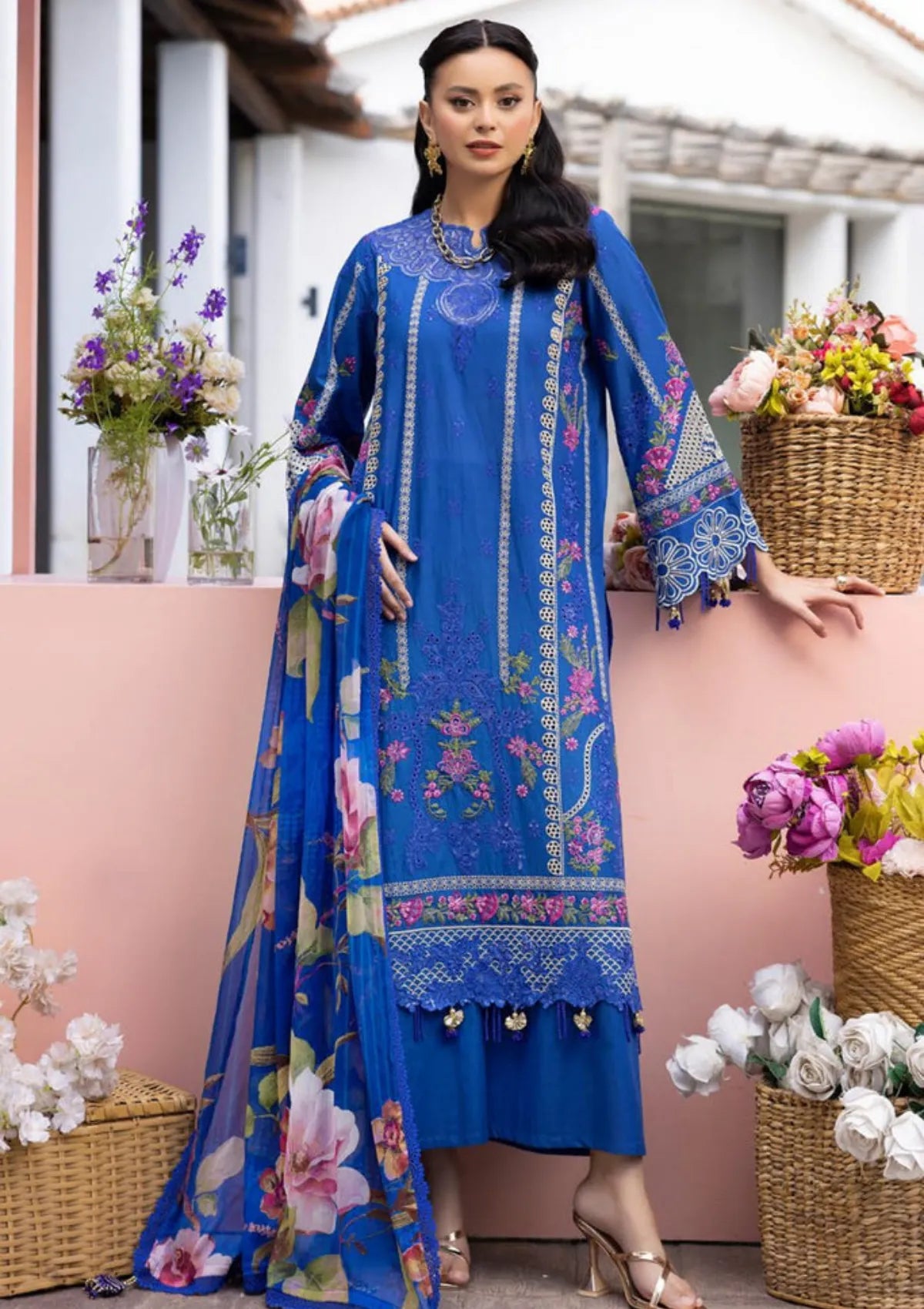 mohsin-saeed-fabrics-is-selling-online-and-in stores-Luxury-daily-wear-wedding-wear-formal-wear-in-budgeted-price-This-product-is-from-khoobsurat-elegance-signature-lawn25-ke-701-is-available-on-Mohsin-saeed-fabrics-website.
