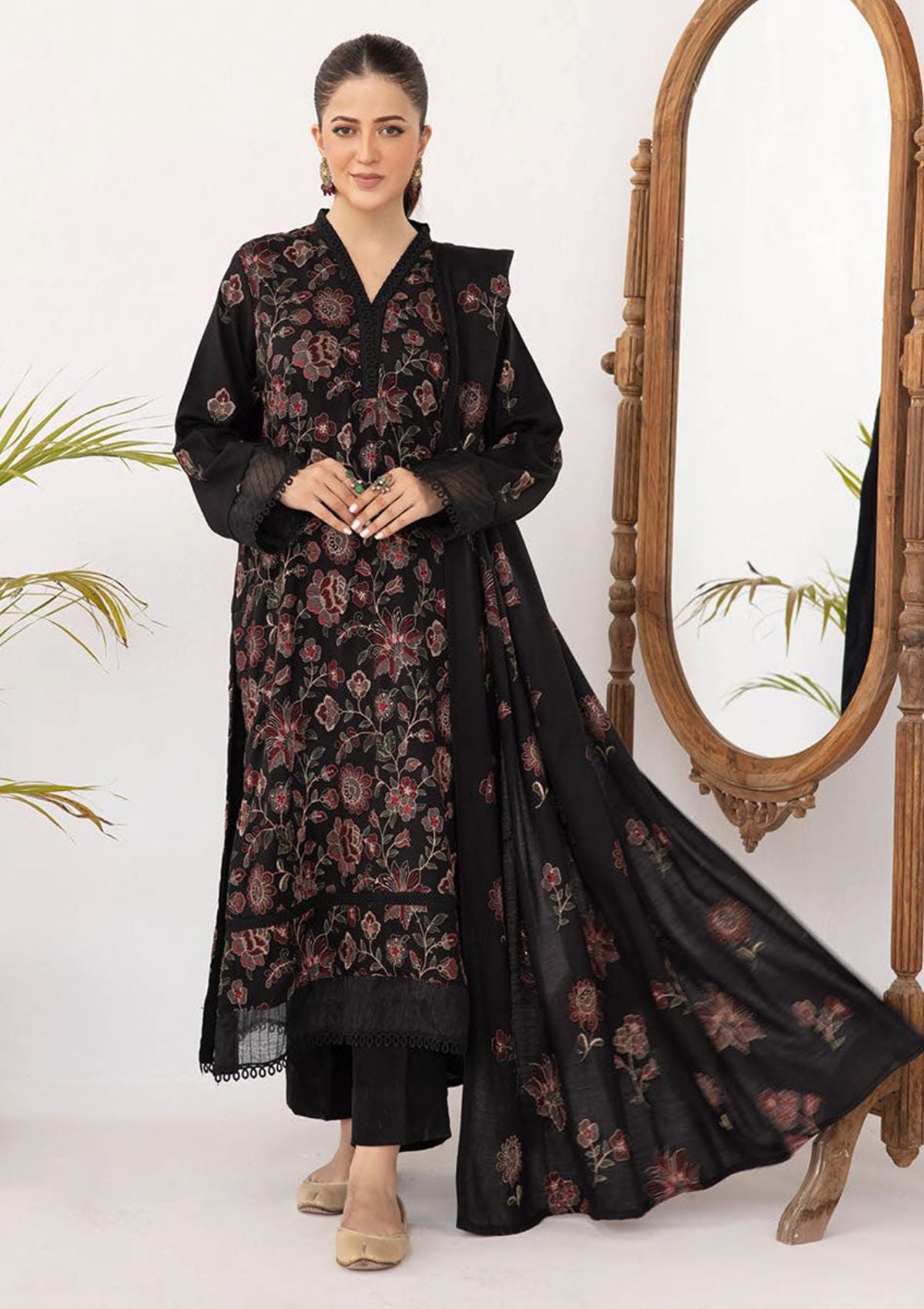 Nazakat Peach Leather By Khoobsurat'23 D-01 - Mohsin Saeed Fabrics