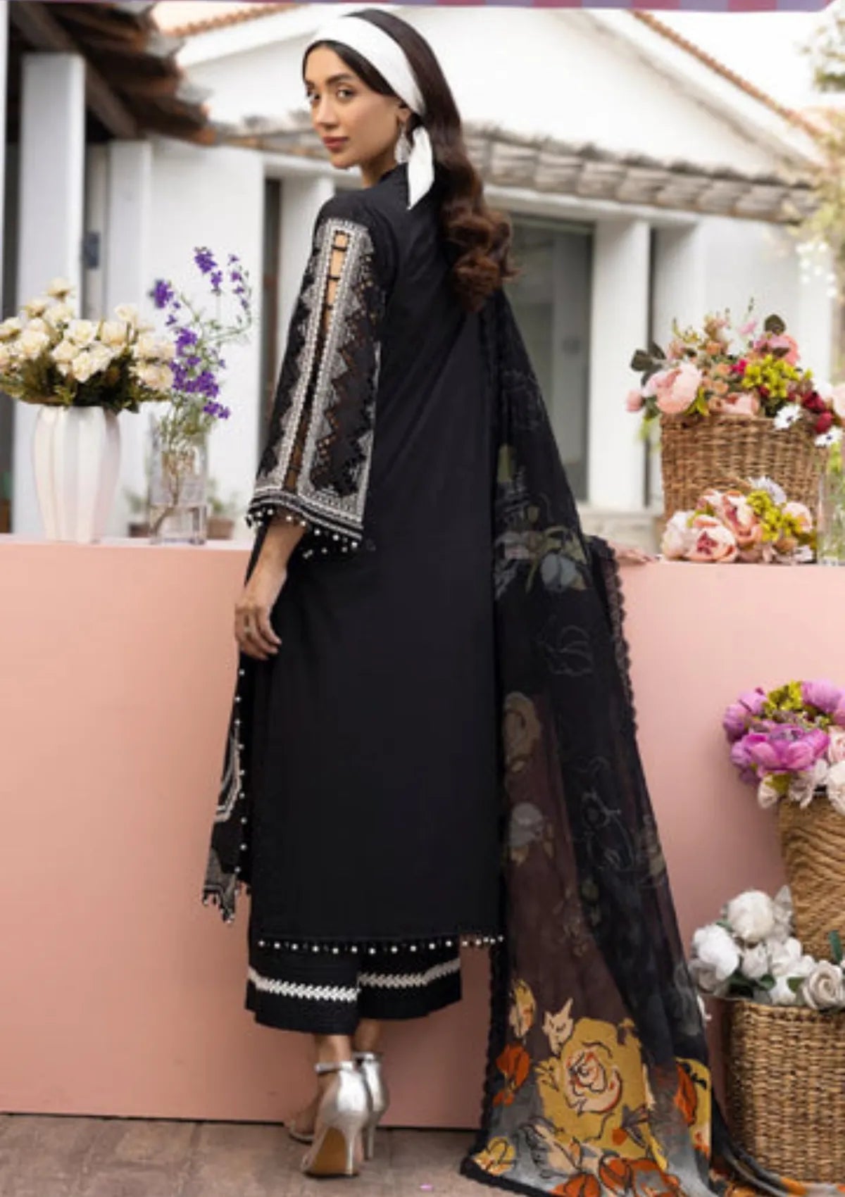 mohsin-saeed-fabrics-is-selling-online-and-in stores-Luxury-daily-wear-wedding-wear-formal-wear-in-budgeted-price-This-product-is-from-khoobsurat-elegance-signature-lawn25-ke-702-is-available-on-Mohsin-saeed-fabrics-website.