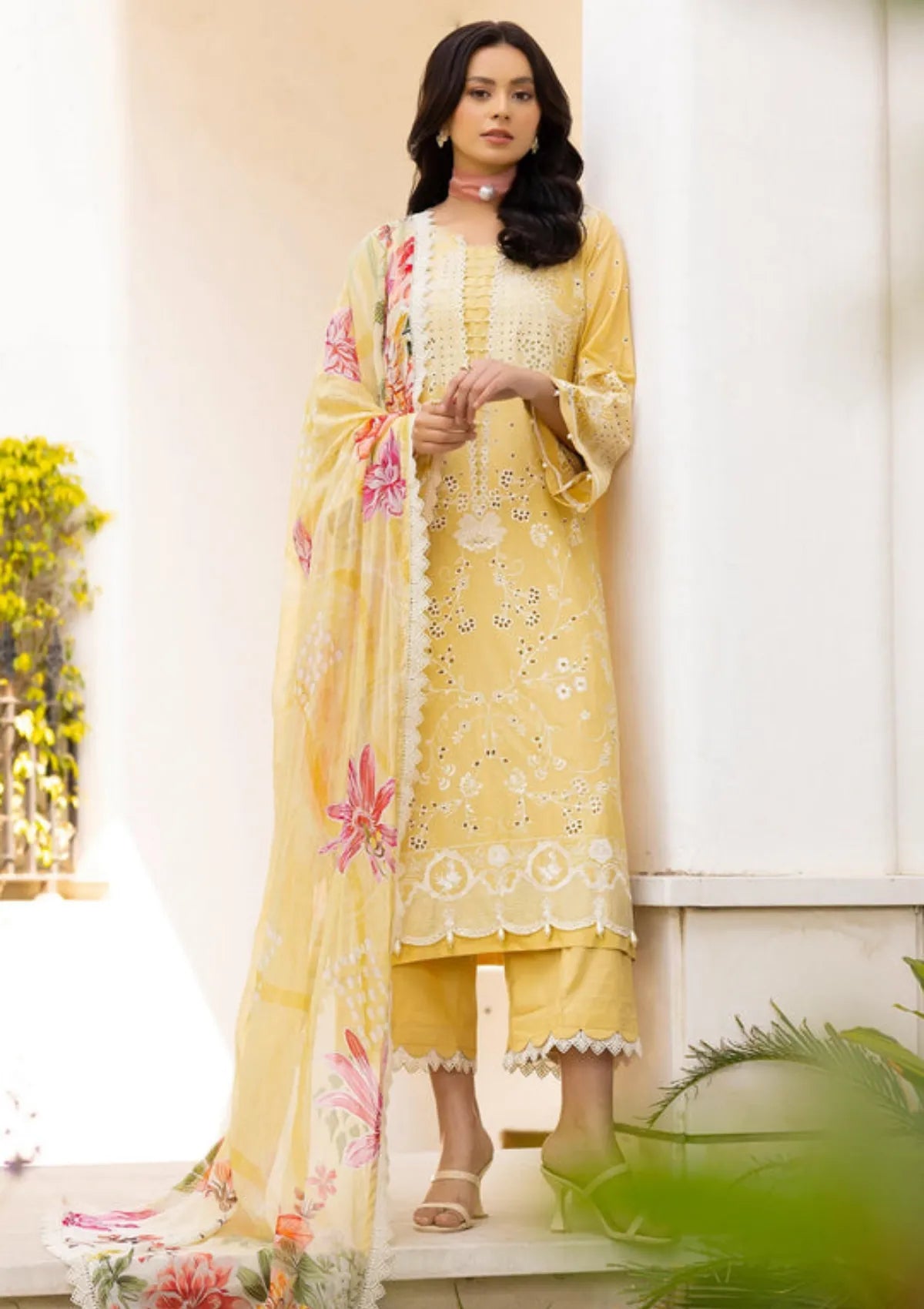 Lawnkari Signature Lawn Collection By Khoobsurat - KL-209 main image 1