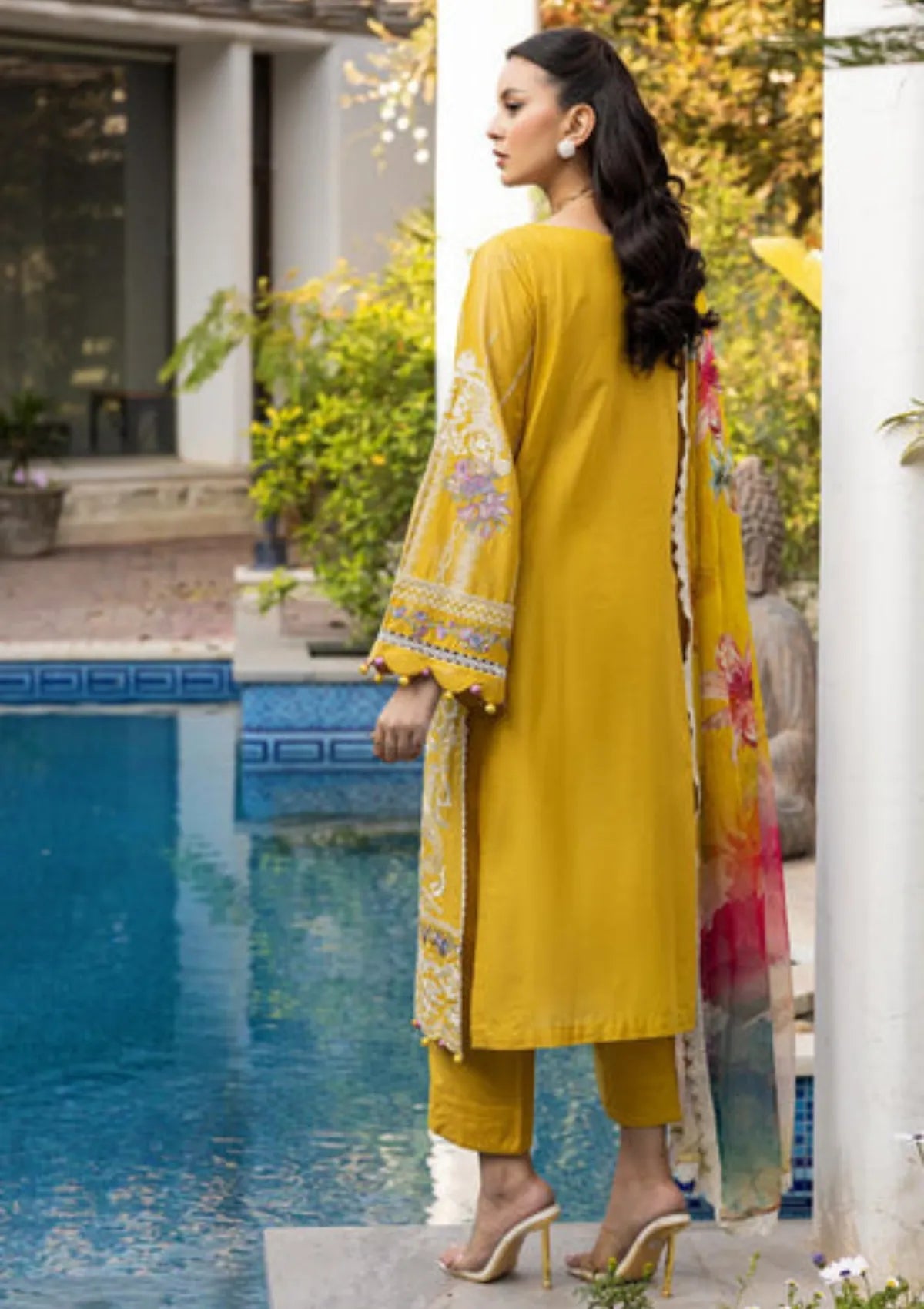 mohsin-saeed-fabrics-is-selling-online-and-in stores-Luxury-daily-wear-wedding-wear-formal-wear-in-budgeted-price-This-product-is-from-khoobsurat-elegance-signature-lawn25-ke-703-is-available-on-Mohsin-saeed-fabrics-website.