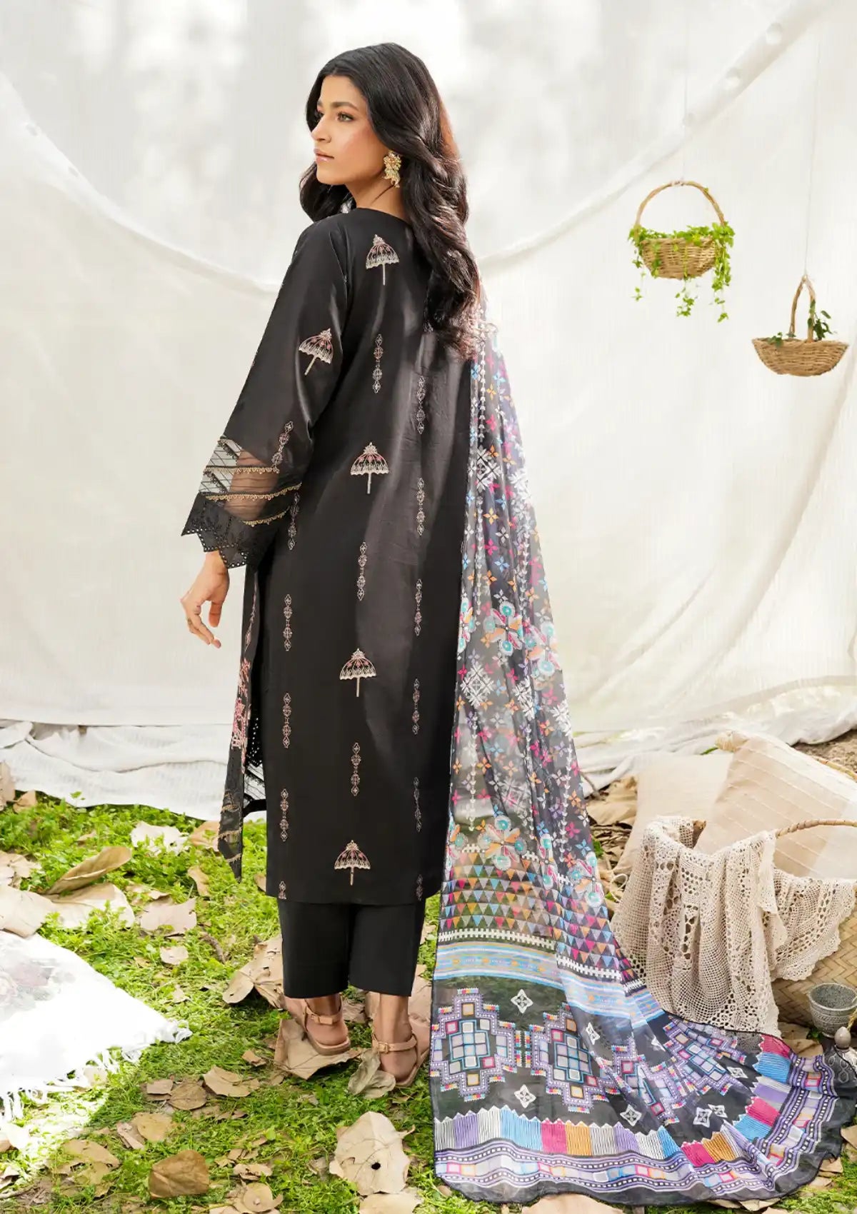 Safwa Skye Emb Lawn'24 Vol-01 SKY-02 - Mohsin Saeed Fabrics