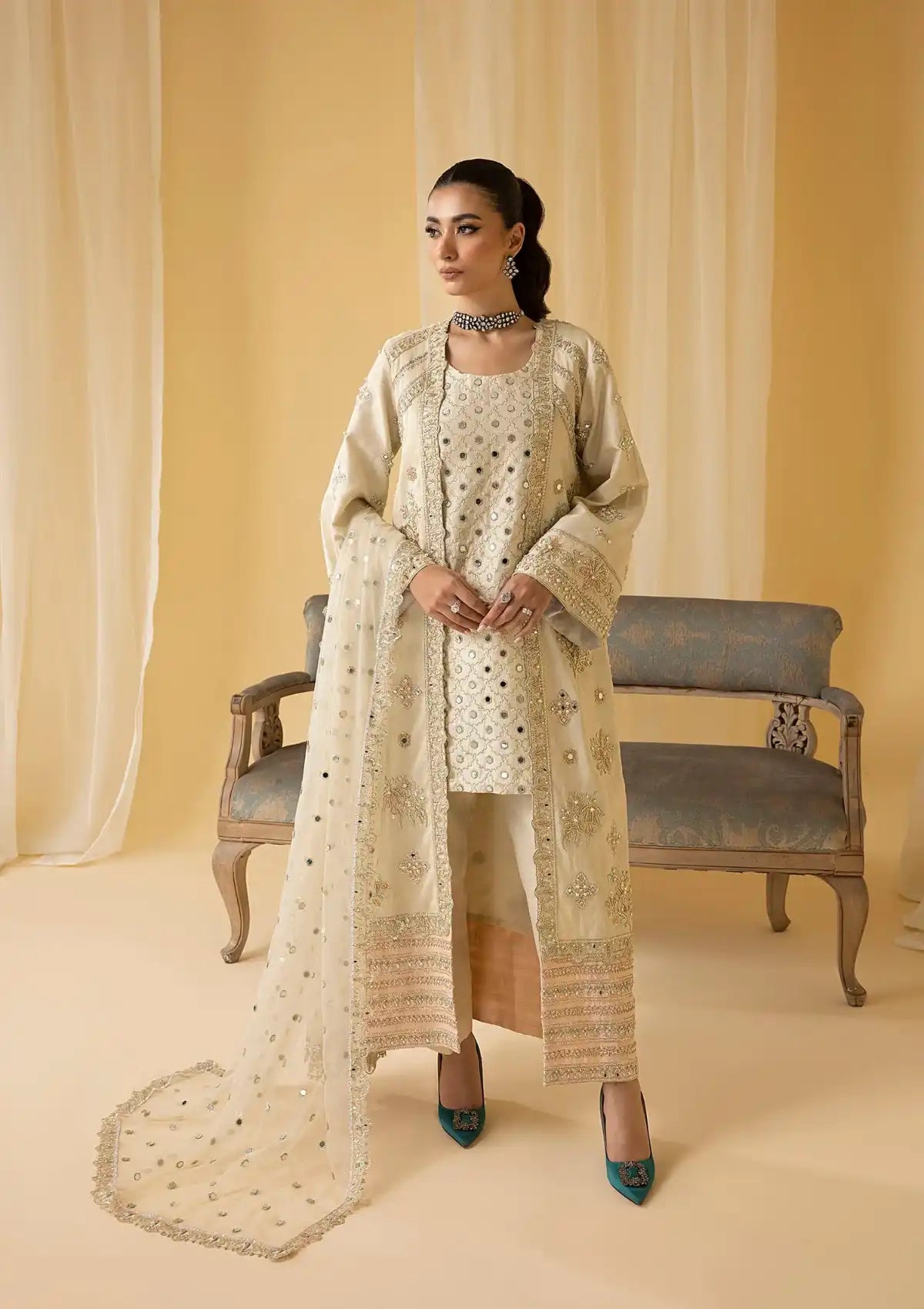 Nuriyaa Mystic Luxe Formal'23 IRIS - Mohsin Saeed Fabrics