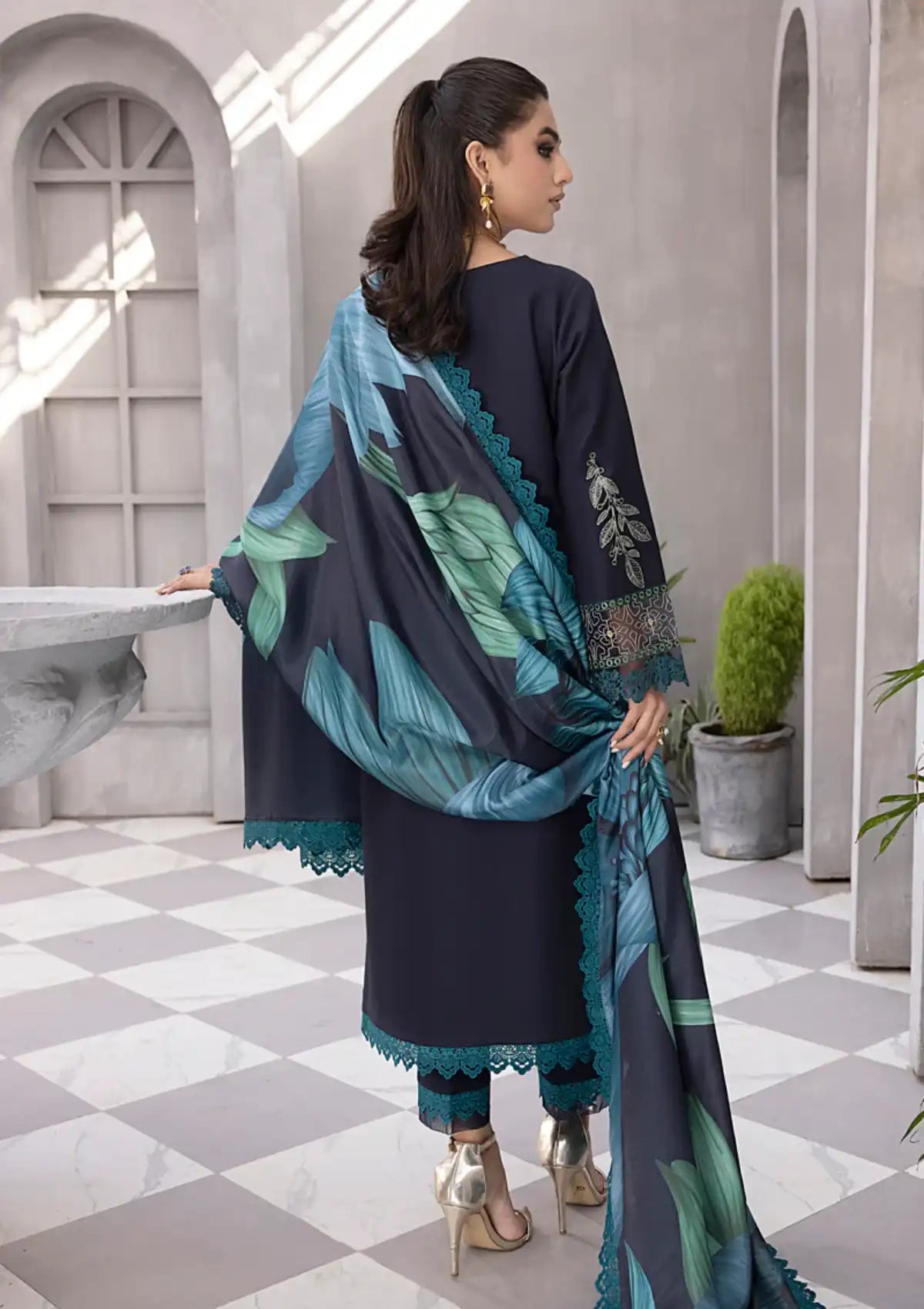 Rang Rasiya Florence Slub Linen'23 D-05 KAZIMAH - Mohsin Saeed Fabrics