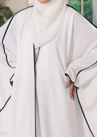 Premium Abaya (Pearl Purity)