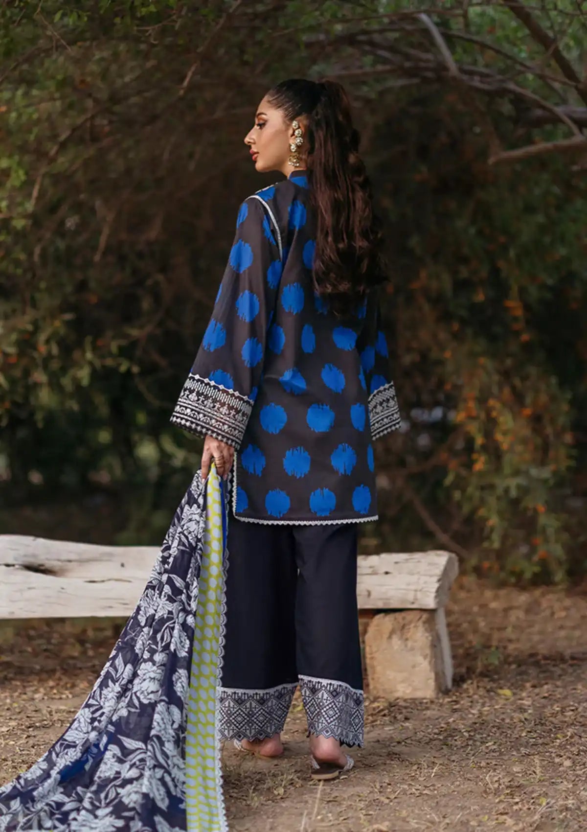 Tahra By Zainab Chottani Lawn'24 D-10B-FREYA - Mohsin Saeed Fabrics