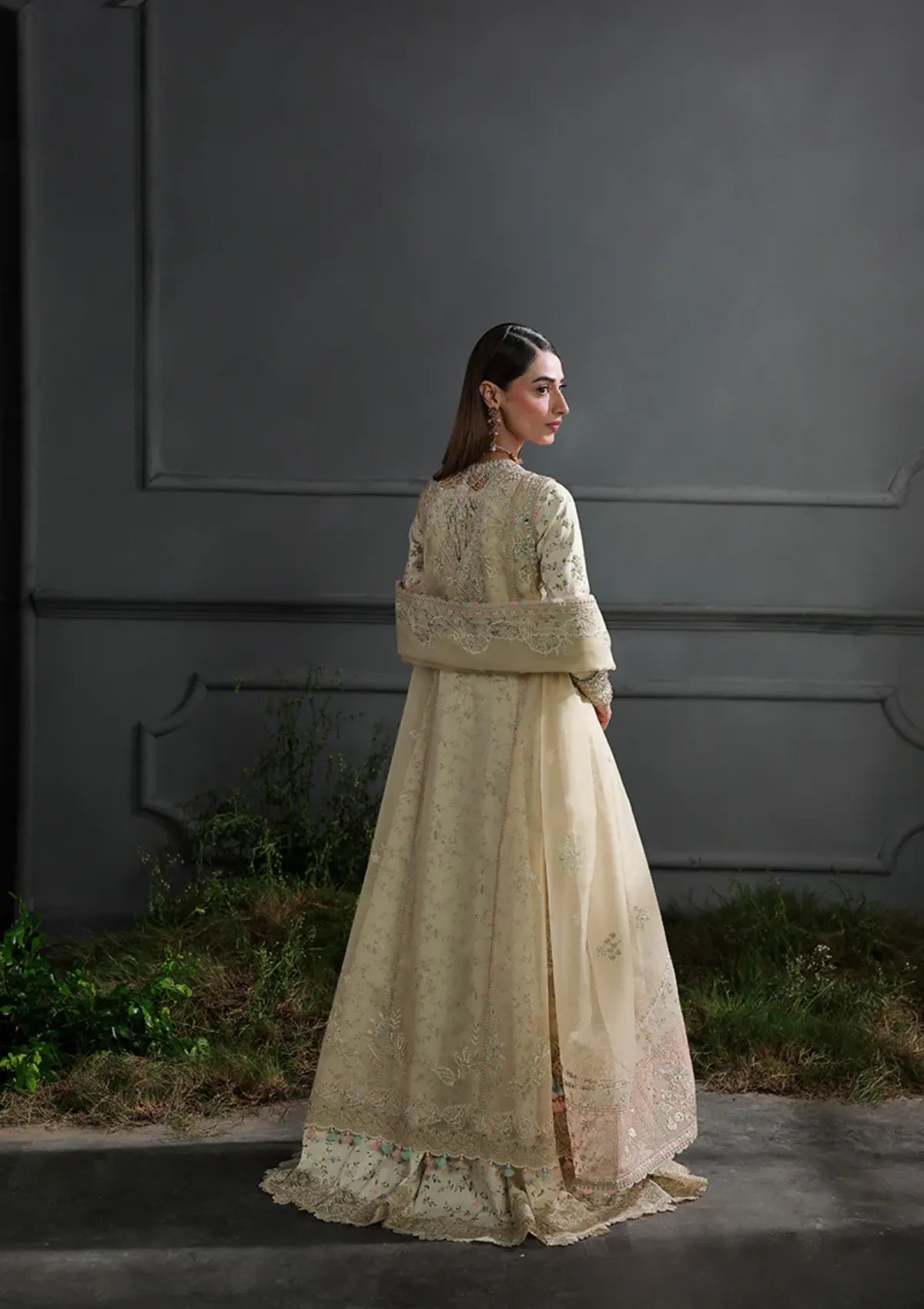 mohsin-saeed-fabrics-affordable-luxury-outfits-for-daily-formal-and-wedding-wear-This-product-is-from-qalamkar-elirah-formals-organza25-mf-04-ivory-grace-is-available-on-Mohsin-saeed-fabrics-website.