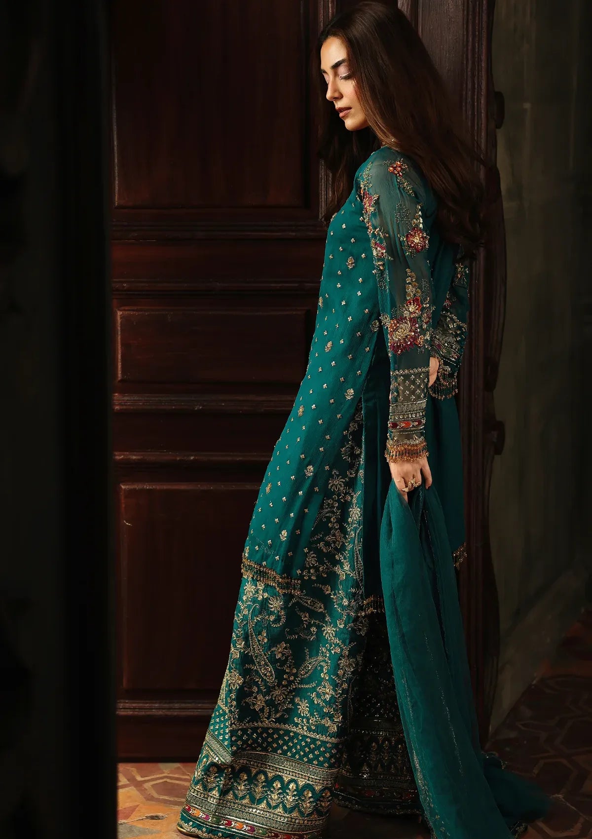 mohsin-saeed-fabrics-luxury-fashion-collection-daily-wear-wedding-and-formal-in-budget-This-product-is-from-charizma-dastan-e-jashan25-d-04-is-available-on-Mohsin-saeed-fabrics-website.