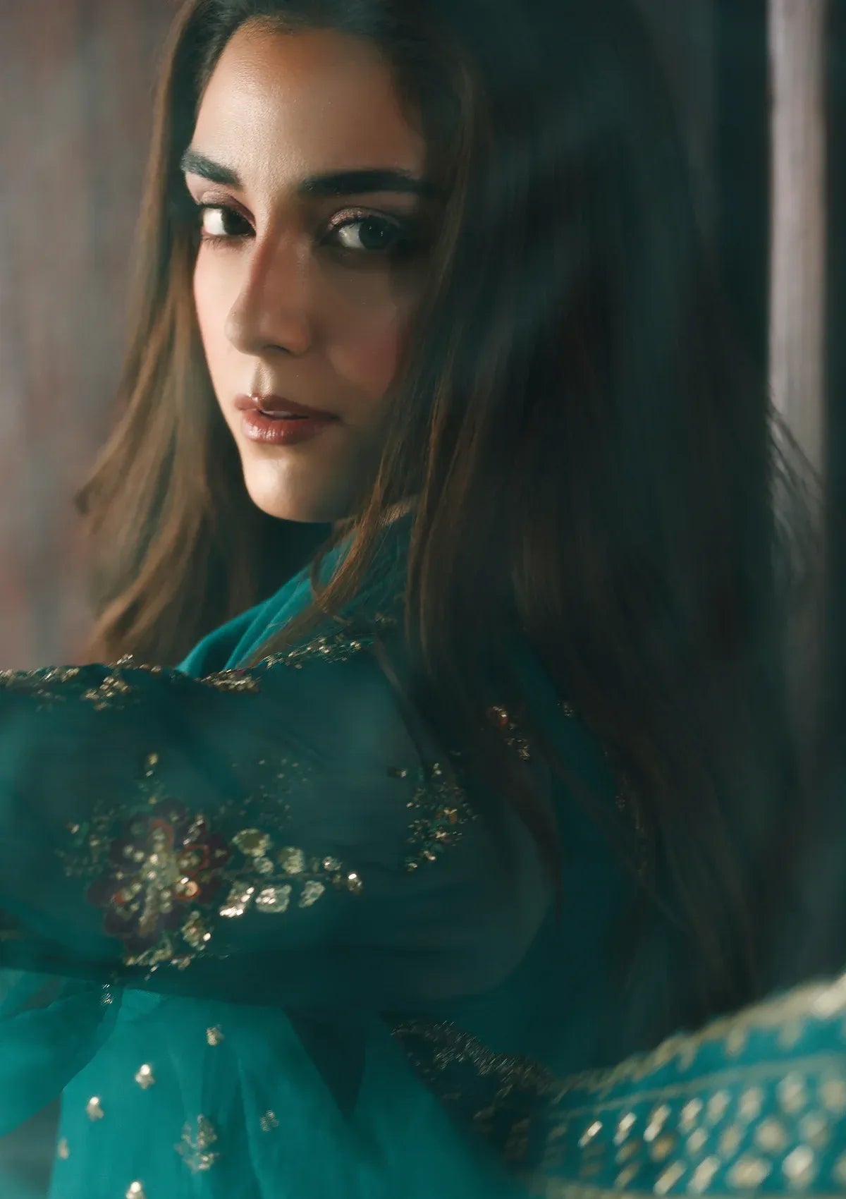 mohsin-saeed-fabrics-luxury-fashion-collection-daily-wear-wedding-and-formal-in-budget-This-product-is-from-charizma-dastan-e-jashan25-d-04-is-available-on-Mohsin-saeed-fabrics-website.