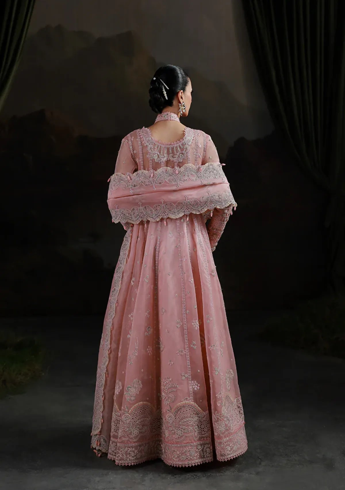 mohsin-saeed-fabrics-affordable-luxury-outfits-for-daily-formal-and-wedding-wear-This-product-is-from-qalamkar-elirah-formals-organza25-mf-03-blush-reverie-is-available-on-Mohsin-saeed-fabrics-website.