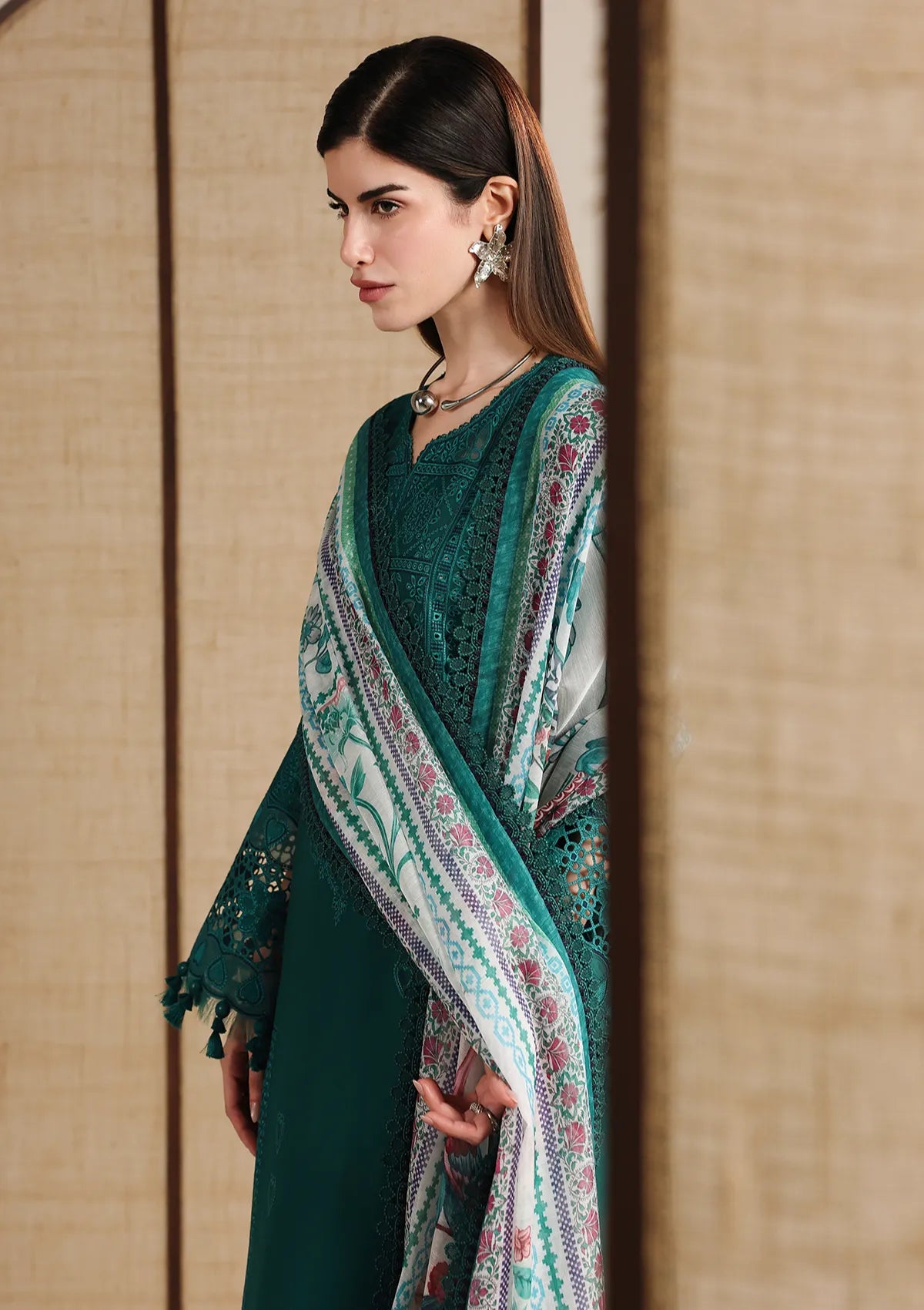Jazmin Iris Luxury Lawn'26 D-03