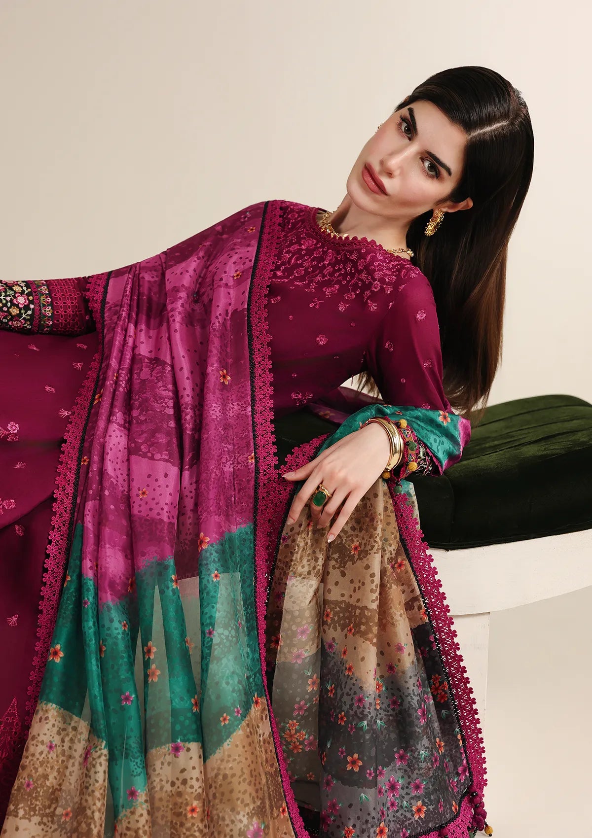 Jazmin Iris Luxury Lawn'26 D-02
