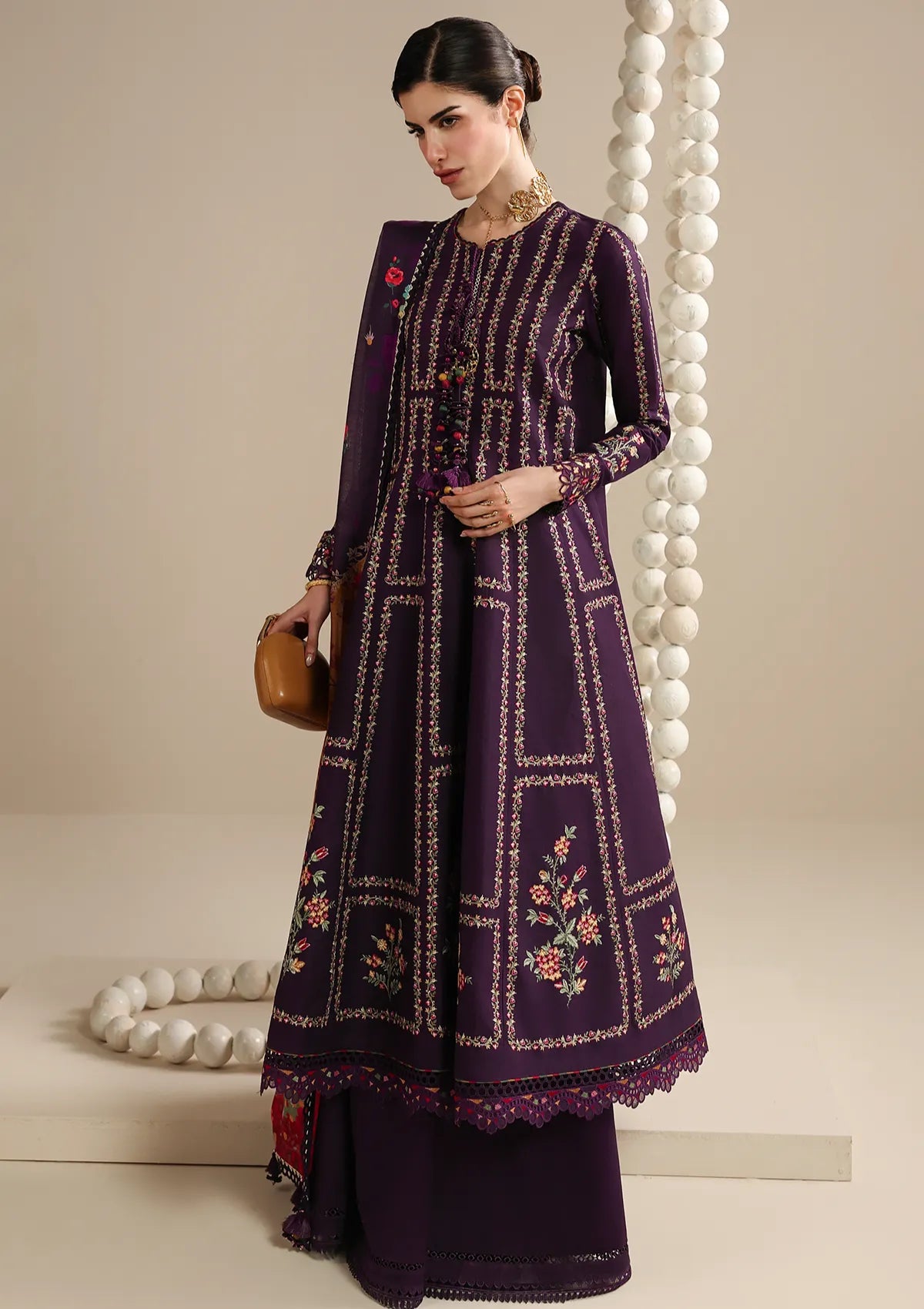 Jazmin Iris Luxury Lawn'26 D-06