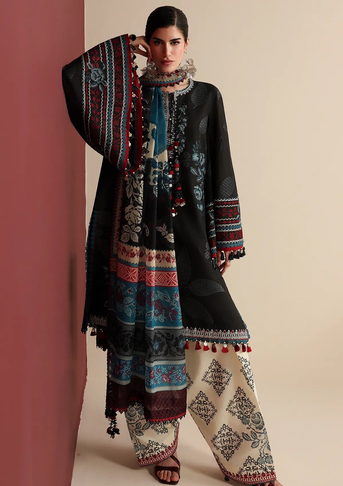 Jazmin Iris Luxury Lawn'26 D-05