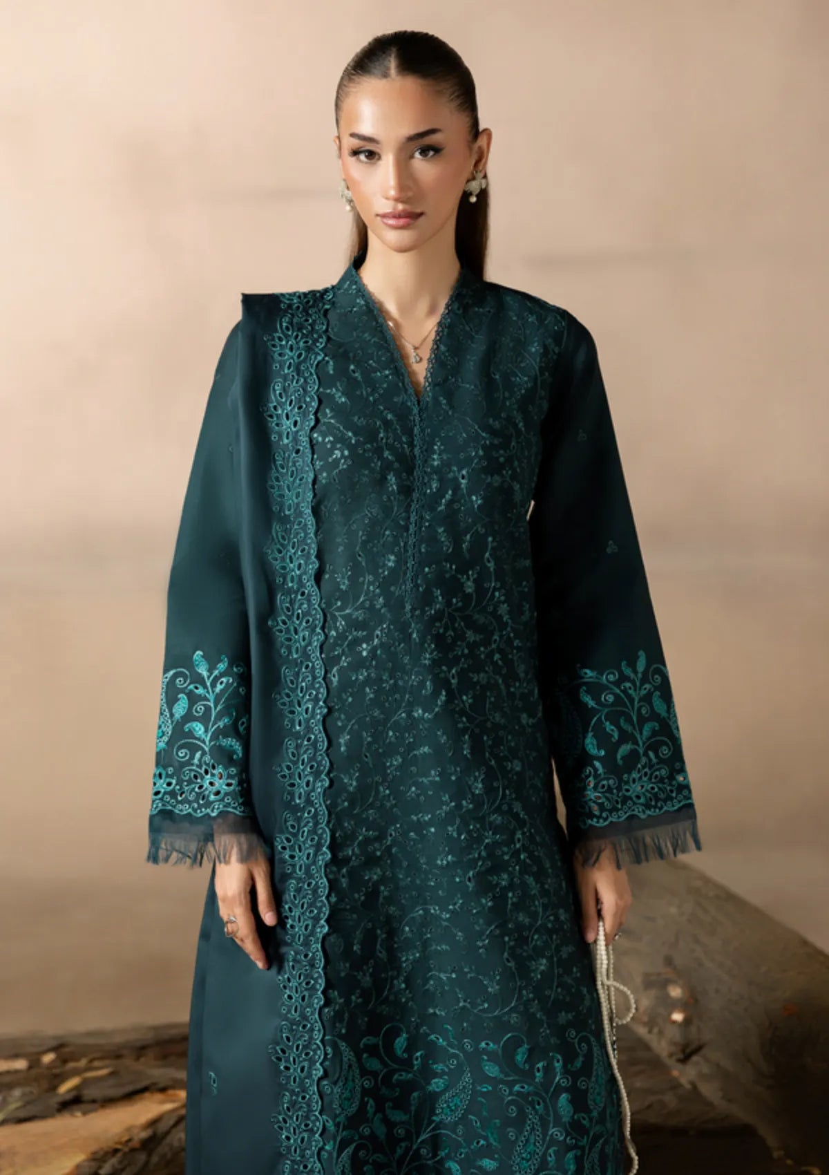 Rajbari Sareen Viscose Chikankari'25 D-08