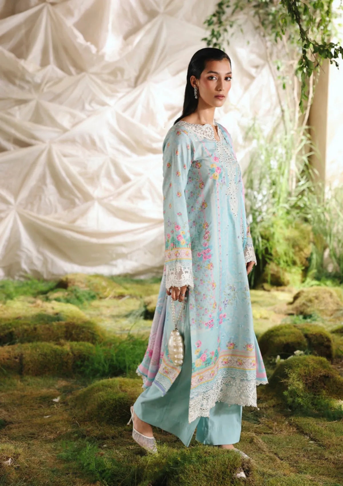mohsin-saeed-fabrics-is-selling-online-and-in stores-Luxury-daily-wear-wedding-wear-formal-wear-in-budgeted-price-This-product-is-from-rajbari-silah-silk-edit25-d-04-is-available-on-Mohsin-saeed-fabrics-website.