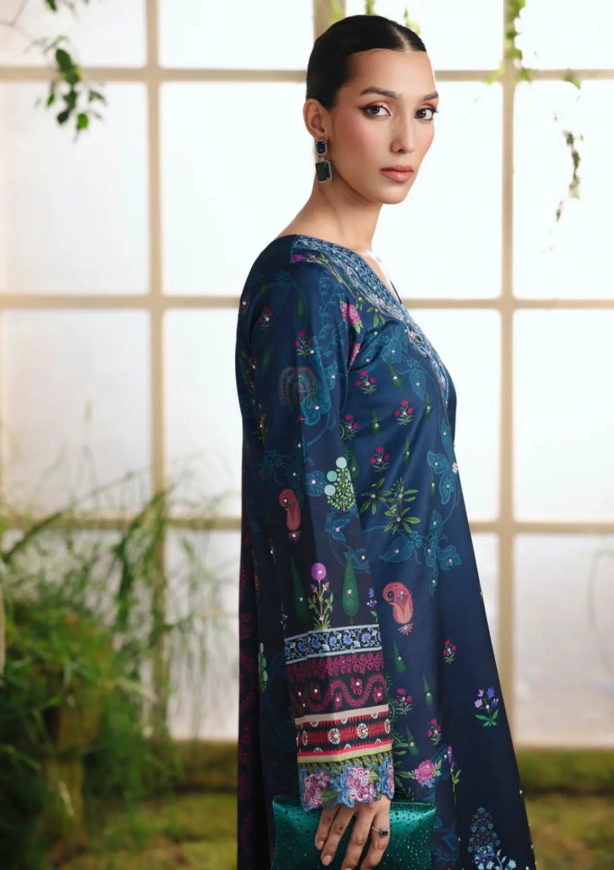mohsin-saeed-fabrics-is-selling-online-and-in stores-Luxury-daily-wear-wedding-wear-formal-wear-in-budgeted-price-This-product-is-from-rajbari-silah-silk-edit25-d-02-is-available-on-Mohsin-saeed-fabrics-website.