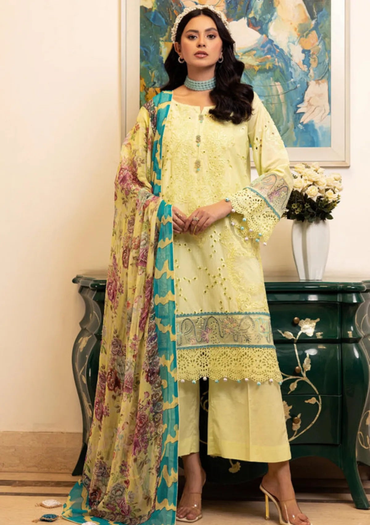 mohsin-saeed-fabrics-is-selling-online-and-in stores-Luxury-daily-wear-wedding-wear-formal-wear-in-budgeted-price-This-product-is-from-khoobsurat-omnia-luxury-lawn25-o-205-is-available-on-Mohsin-saeed-fabrics-website.