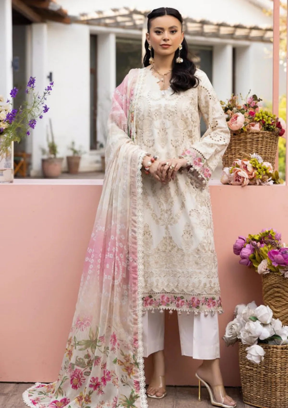 mohsin-saeed-fabrics-is-selling-online-and-in stores-Luxury-daily-wear-wedding-wear-formal-wear-in-budgeted-price-This-product-is-from-khoobsurat-elegance-signature-lawn25-ke-709-is-available-on-Mohsin-saeed-fabrics-website.