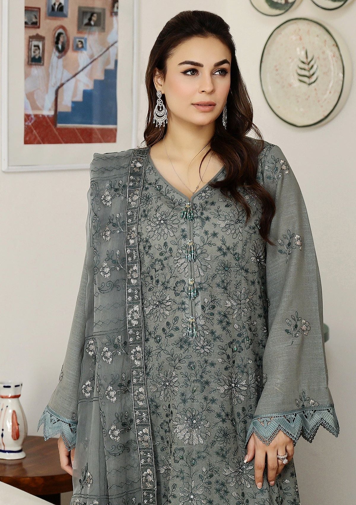 Noor-e-Fajar By Raeesa Apana Karandi'24 KR-112