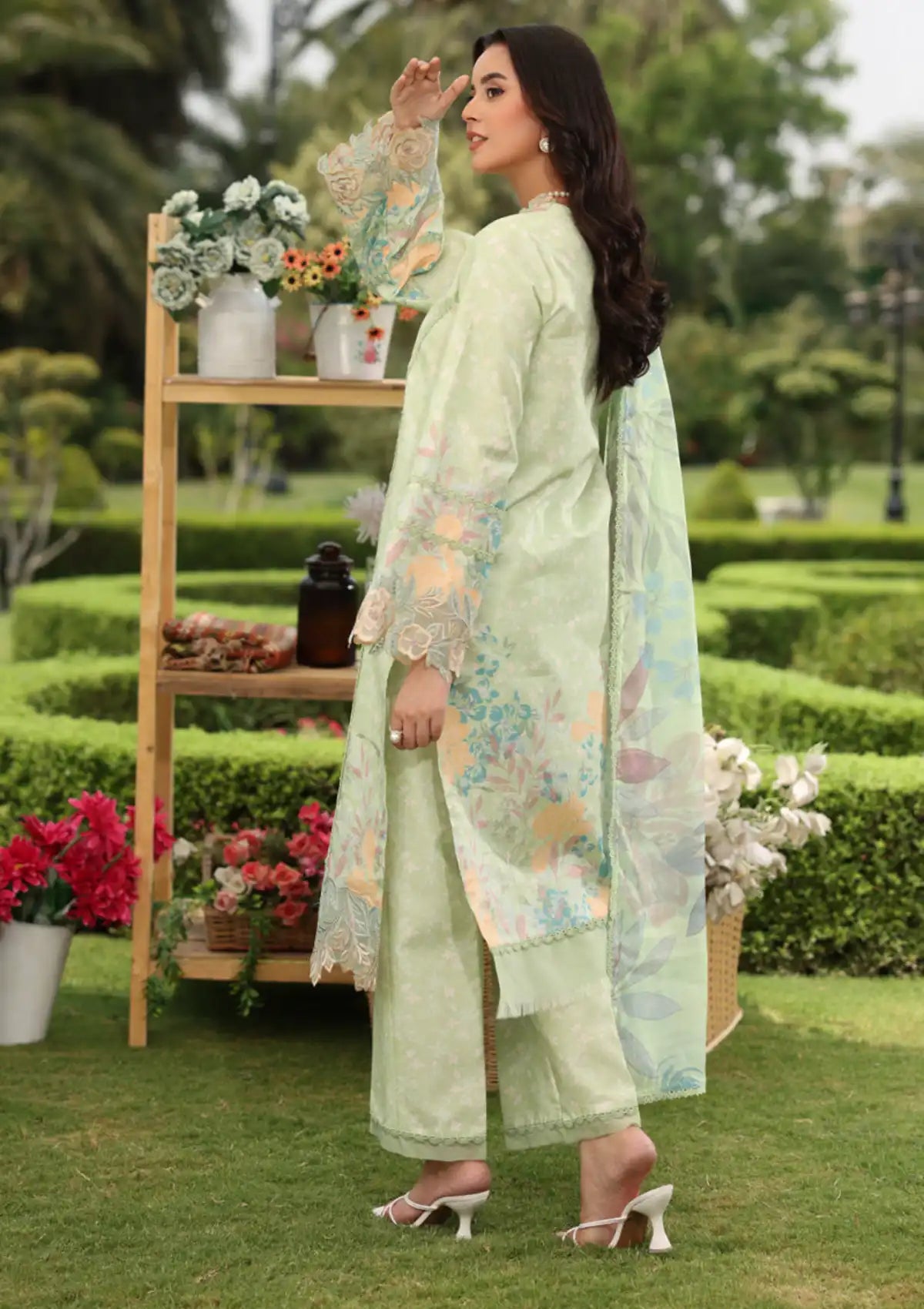 mohsin-saeed-fabrics-designer-daily-wear-formal-and-wedding-suits-within-budget-This-product-is-from-rang-rasiya-lifestyle-summer-edit25-reeha-is-available-on-Mohsin-saeed-fabrics-website.