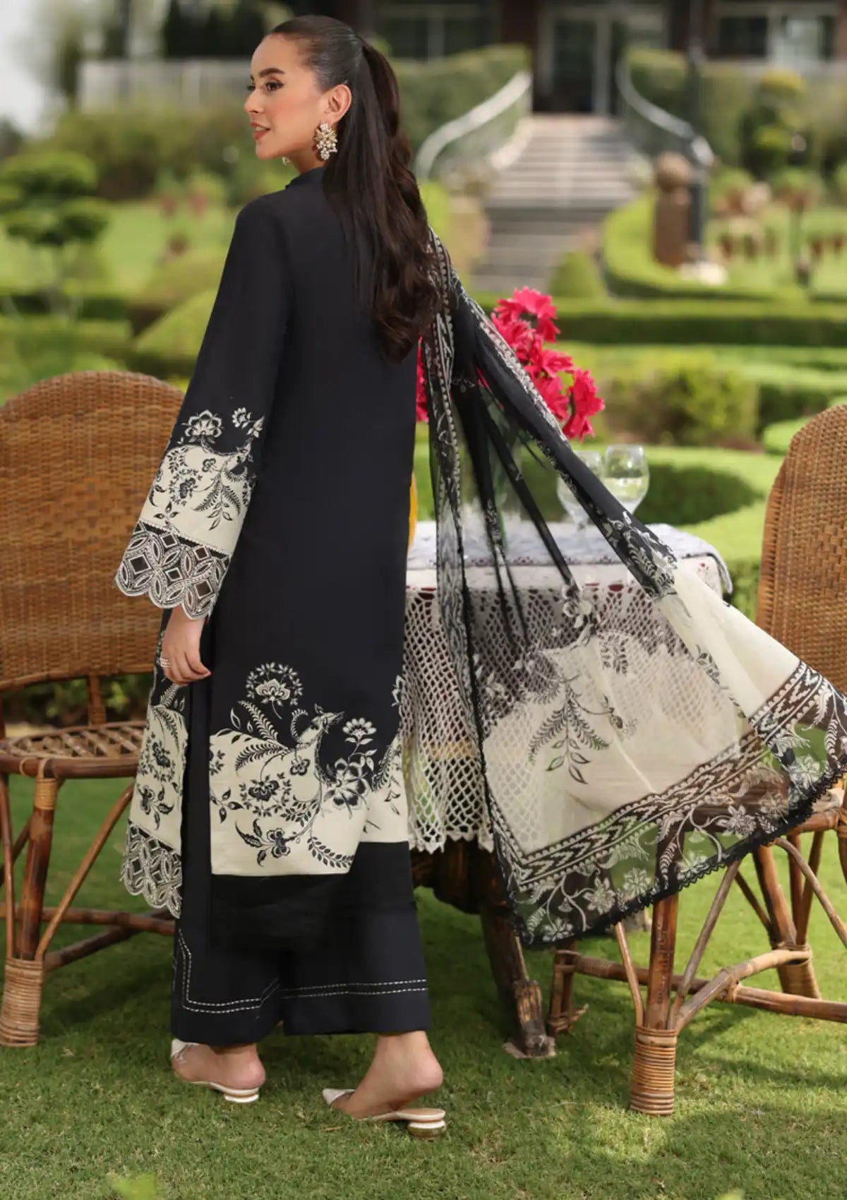mohsin-saeed-fabrics-designer-daily-wear-formal-and-wedding-suits-within-budget-This-product-is-from-rang-rasiya-lifestyle-summer-edit25-roshane-is-available-on-Mohsin-saeed-fabrics-website.