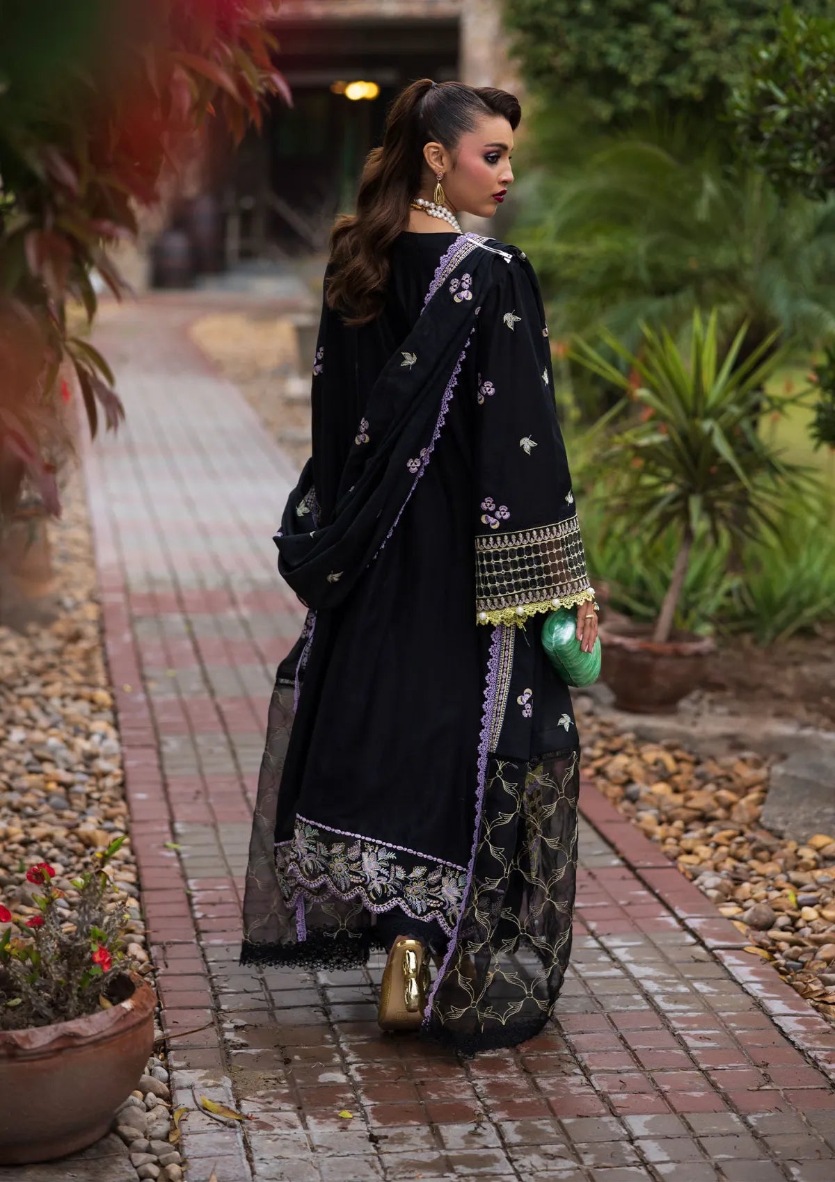 mohsin-saeed-fabrics-luxury-fashion-collection-daily-wear-wedding-and-formal-in-budget-This-product-is-from-paras-by-pasha-lawn25-evening-bloom-is-available-on-Mohsin-saeed-fabrics-website.