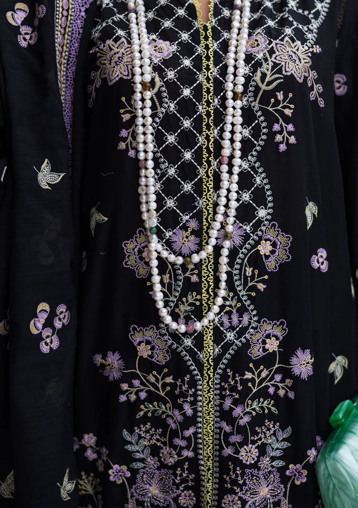 mohsin-saeed-fabrics-luxury-fashion-collection-daily-wear-wedding-and-formal-in-budget-This-product-is-from-paras-by-pasha-lawn25-evening-bloom-is-available-on-Mohsin-saeed-fabrics-website.