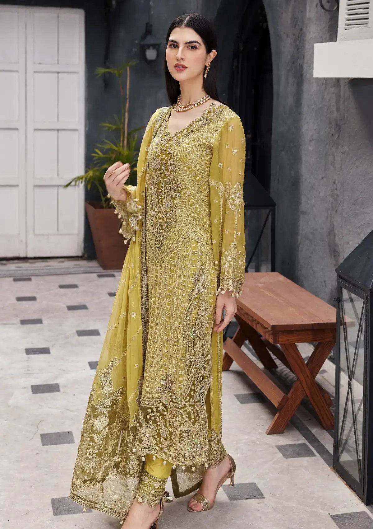 Emaan Adeel Nawabzadi Luxury Formal'24 AROOHI