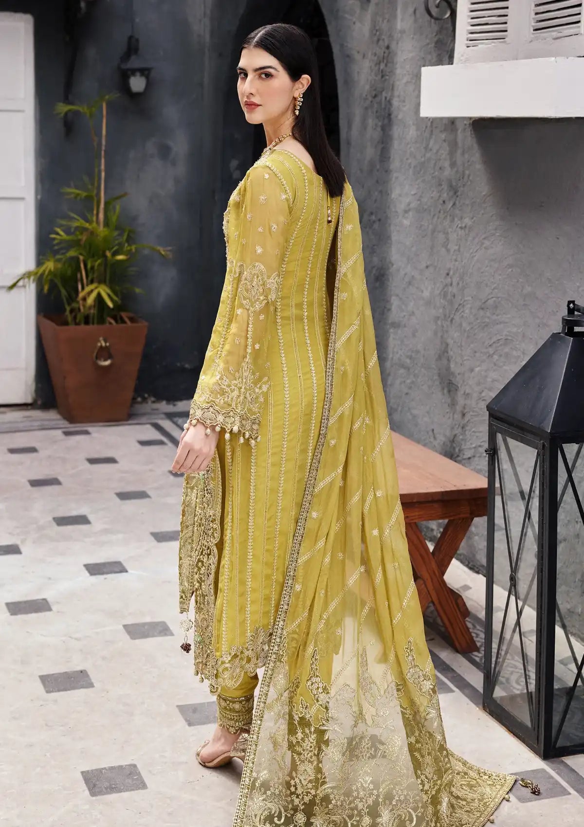 Emaan Adeel Nawabzadi Luxury Formal'24 AROOHI