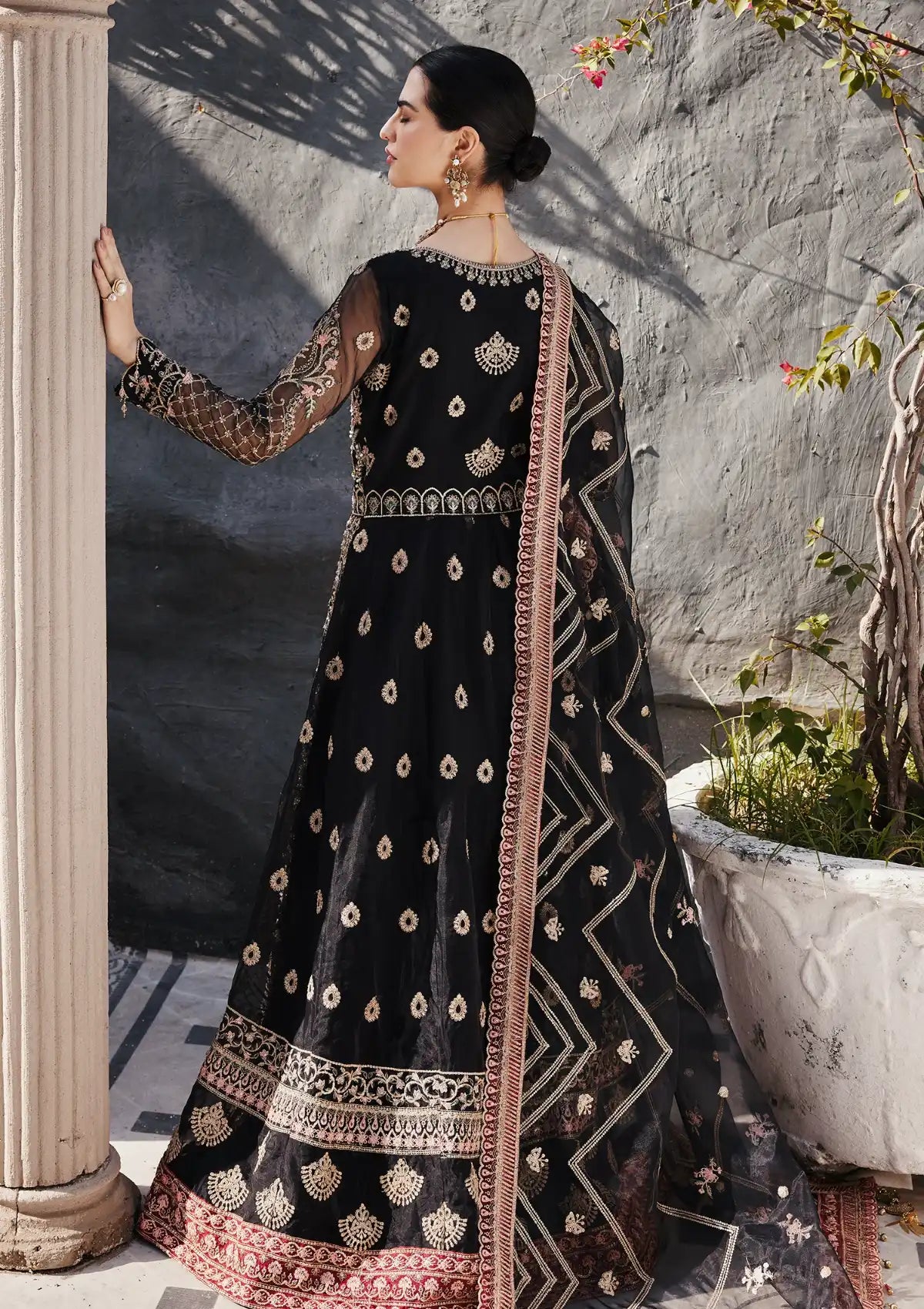 Emaan Adeel Nawabzadi Luxury Formal'24 MAANVI