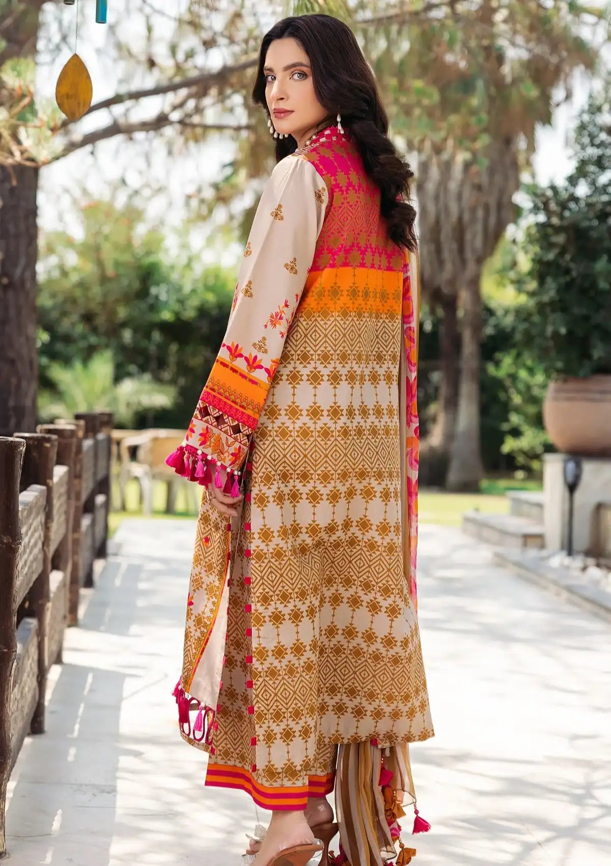 Charizma C-Print Printed Lawn'24 Vol-05 CP4-47 - Mohsin Saeed Fabrics