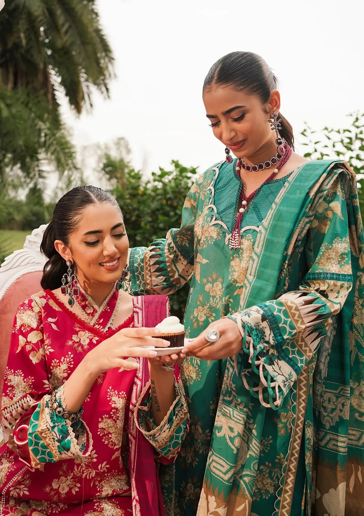 Elaf Prints Lawn Collection'24 EEP-04A -Flores de Amor - Mohsin Saeed Fabrics