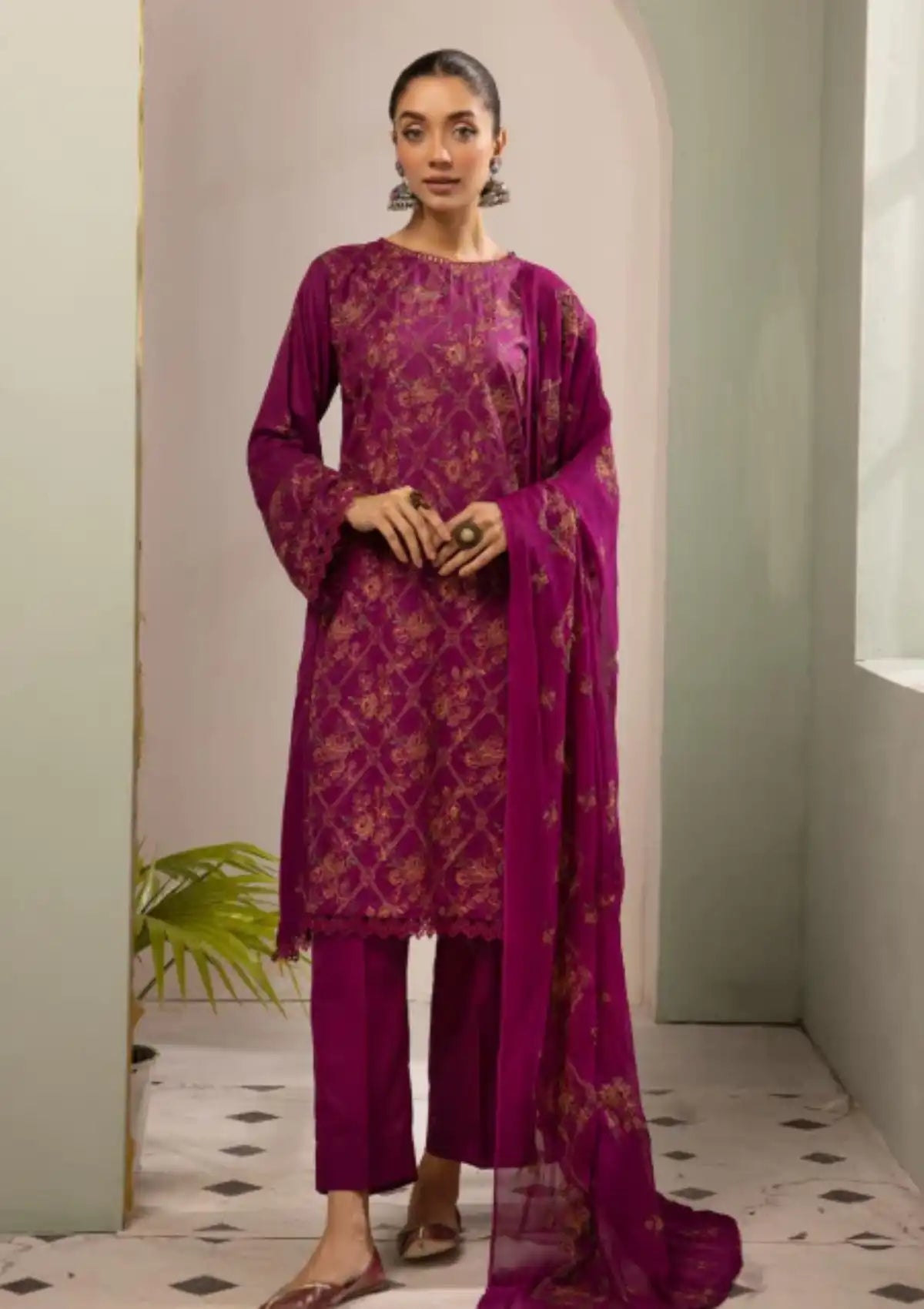 Khoobsurat Emb Karandi'23 K-1001 - Mohsin Saeed Fabrics