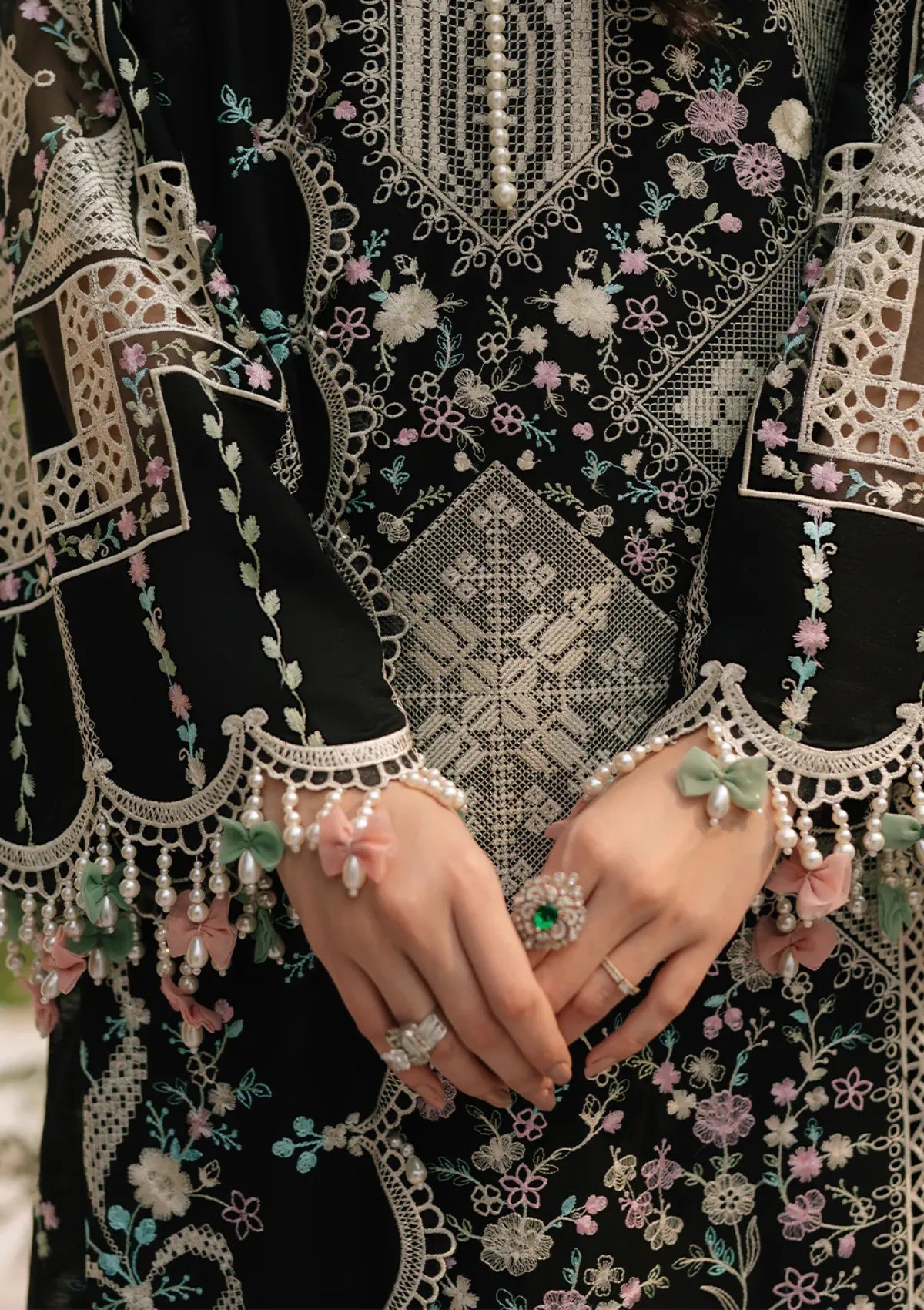 mohsin-saeed-fabrics-is-selling-online-and-in stores-Luxury-daily-wear-wedding-wear-formal-wear-in-budgeted-price-This-product-is-from-bin-ilyas-freesia-emb-lawn25-103-b-is-available-on-Mohsin-saeed-fabrics-website.