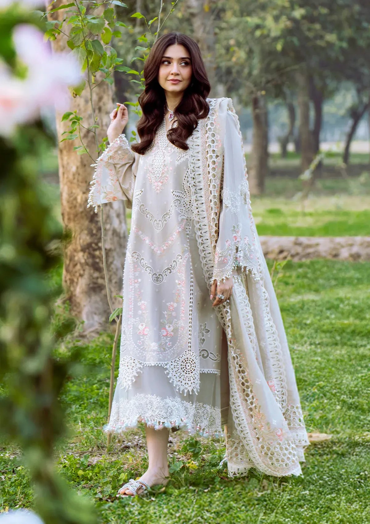 mohsin-saeed-fabrics-is-selling-online-and-in stores-Luxury-daily-wear-wedding-wear-formal-wear-in-budgeted-price-This-product-is-from-bin-ilyas-freesia-emb-lawn25-104-b-is-available-on-Mohsin-saeed-fabrics-website.